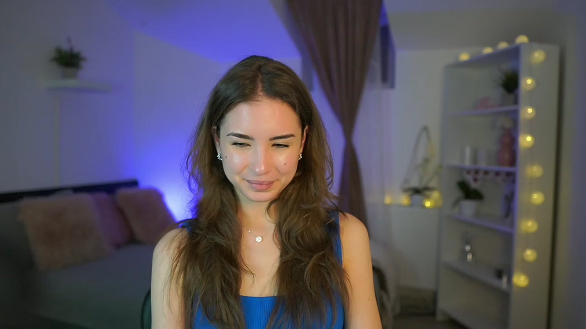 Gallery image thumbnail from Shy_jane's myfreecams stream on, 03/05/2023, 19:02 image 18 of 20