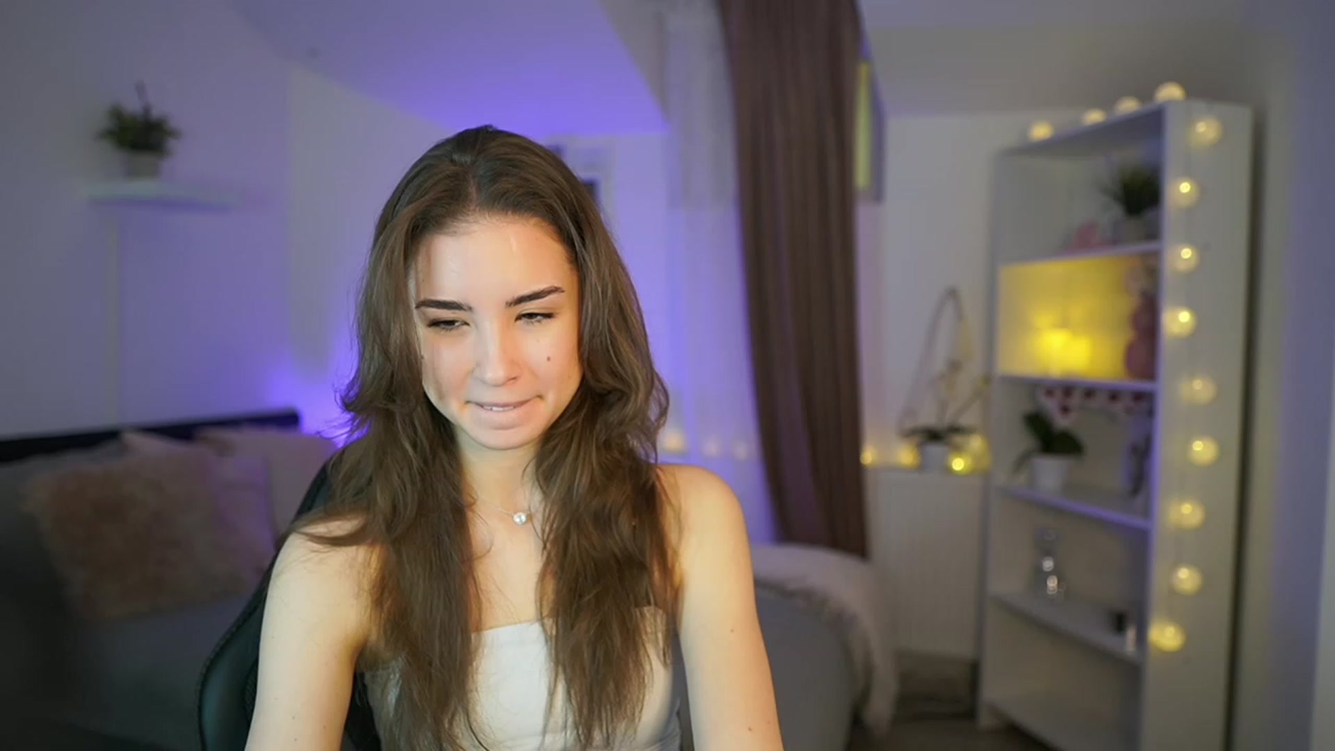 Gallery image thumbnail from Shy_jane's myfreecams stream on, 03/09/2023, 10:12 image 9 of 20