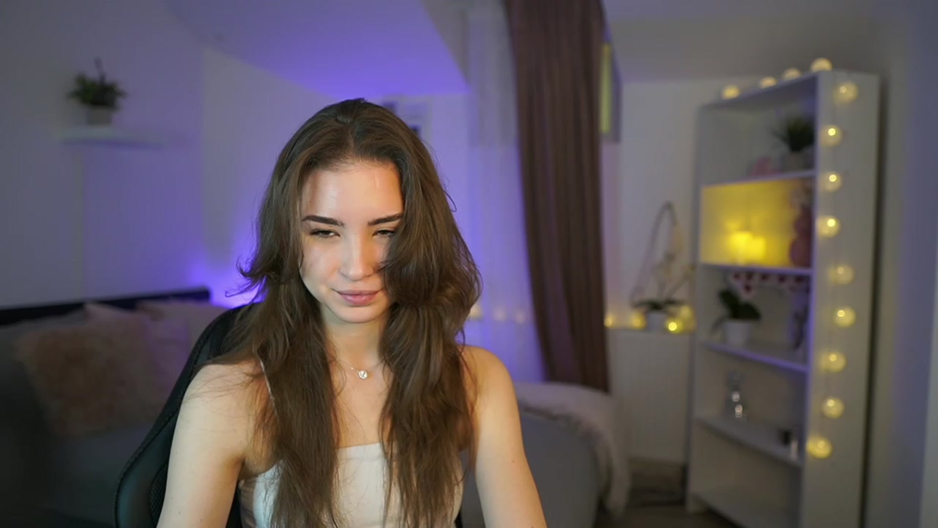 Gallery image thumbnail from Shy_jane's myfreecams stream on, 03/09/2023, 10:12 image 4 of 20