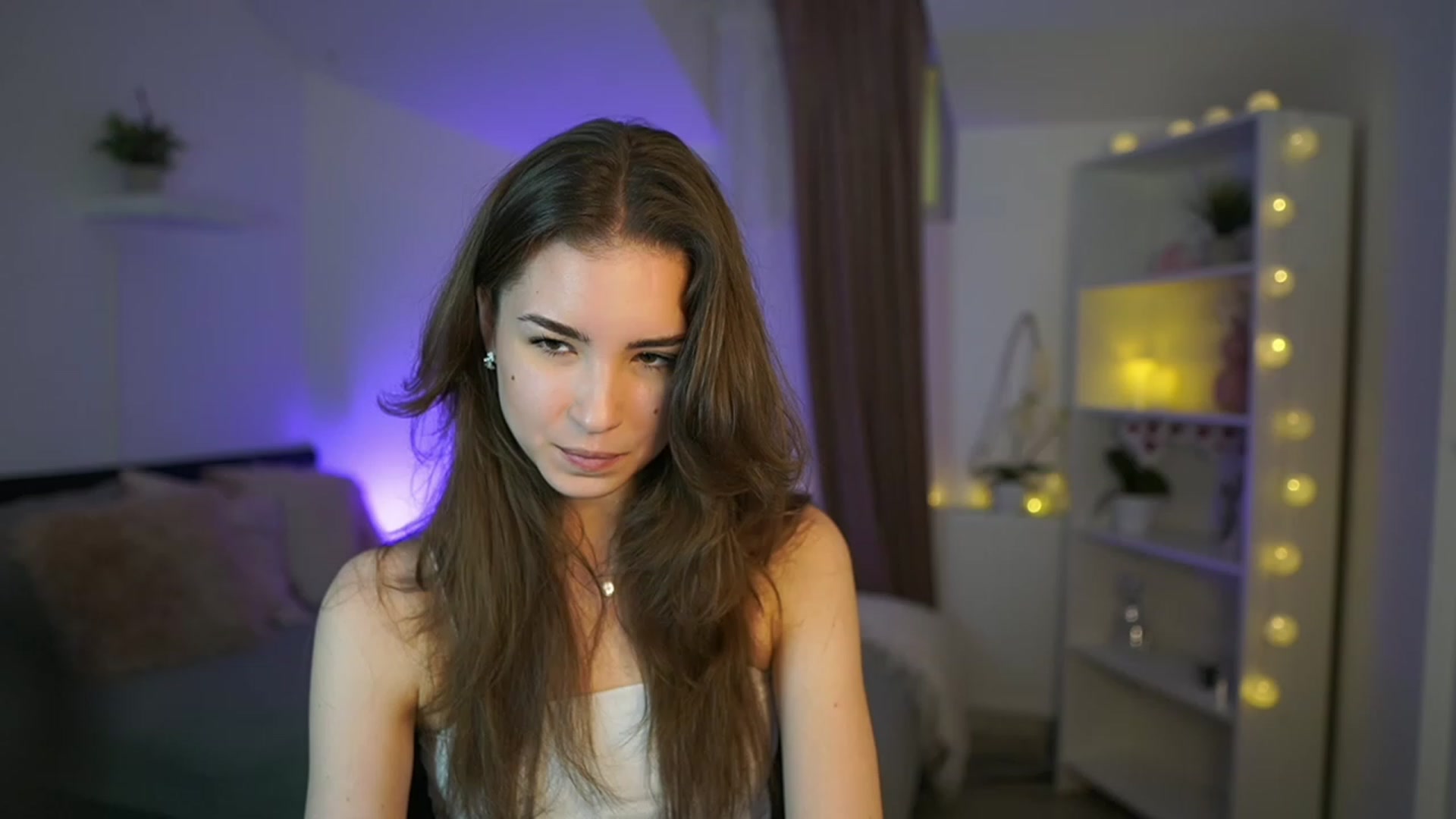 Gallery image thumbnail from Shy_jane's myfreecams stream on, 03/09/2023, 12:35 image 1 of 20
