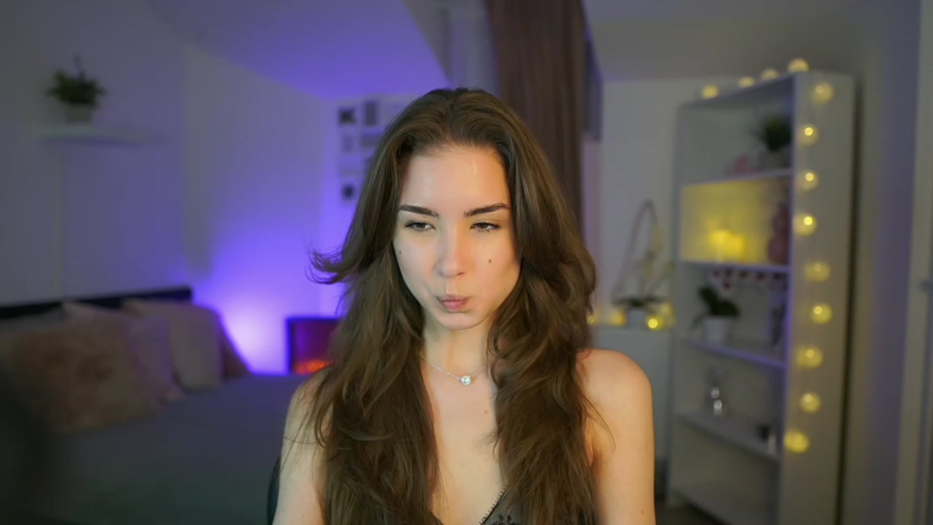 Gallery image thumbnail from Shy_jane's myfreecams stream on, 03/09/2023, 14:45 image 9 of 20