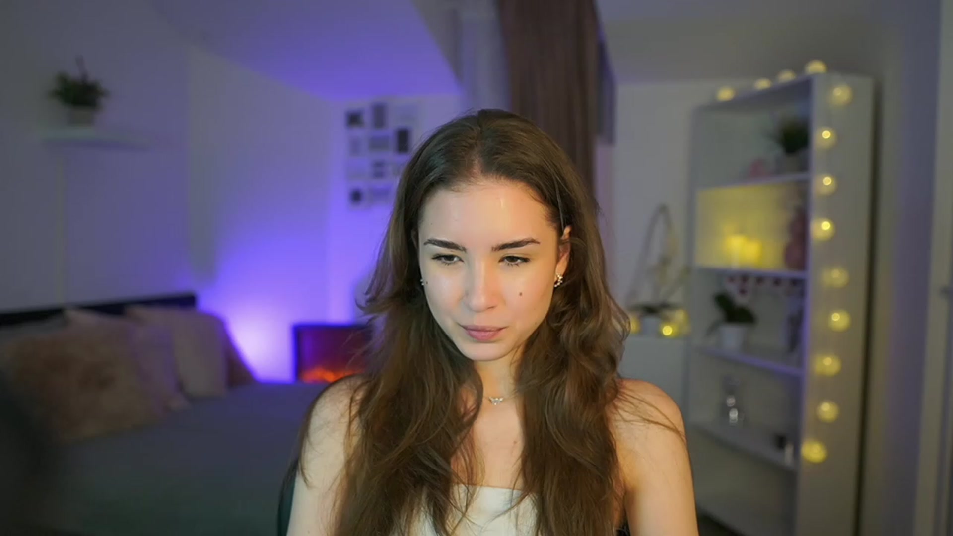 Gallery image thumbnail from Shy_jane's myfreecams stream on, 03/09/2023, 14:45 image 6 of 20