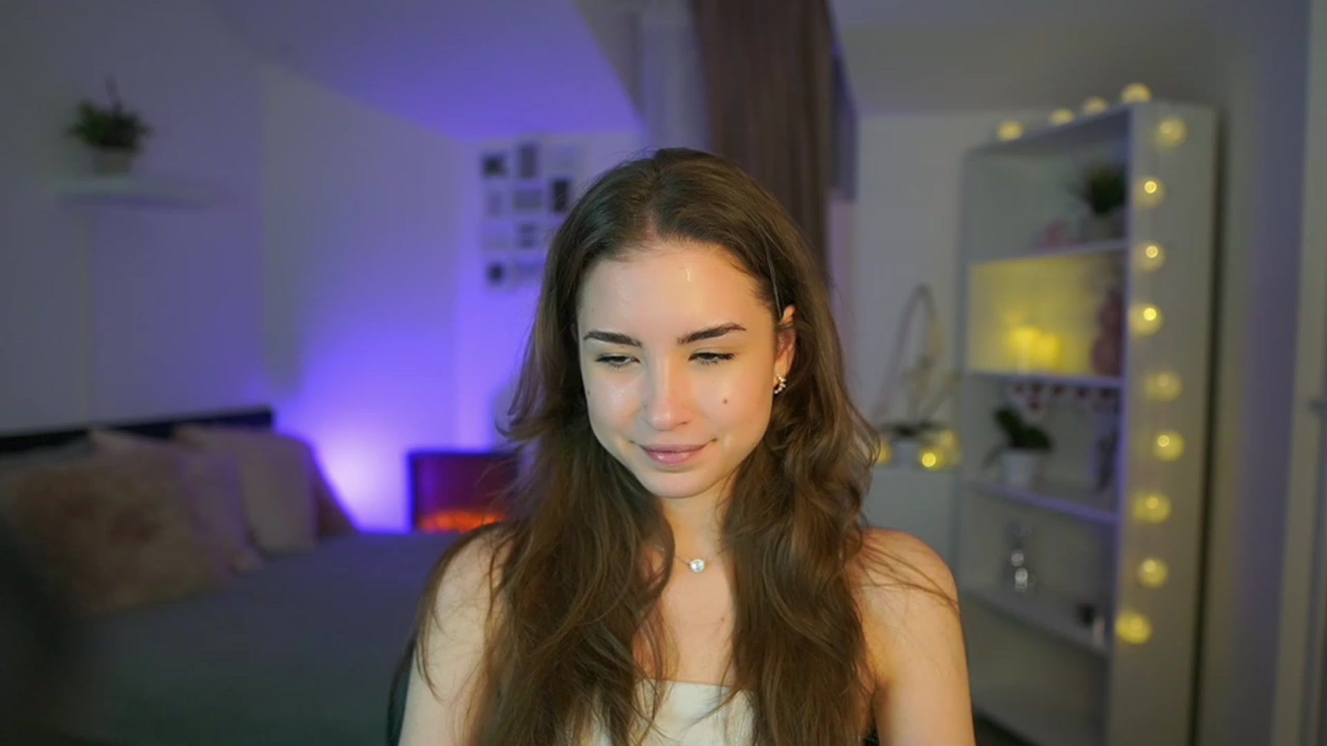 Gallery image thumbnail from Shy_jane's myfreecams stream on, 03/09/2023, 14:45 image 5 of 20