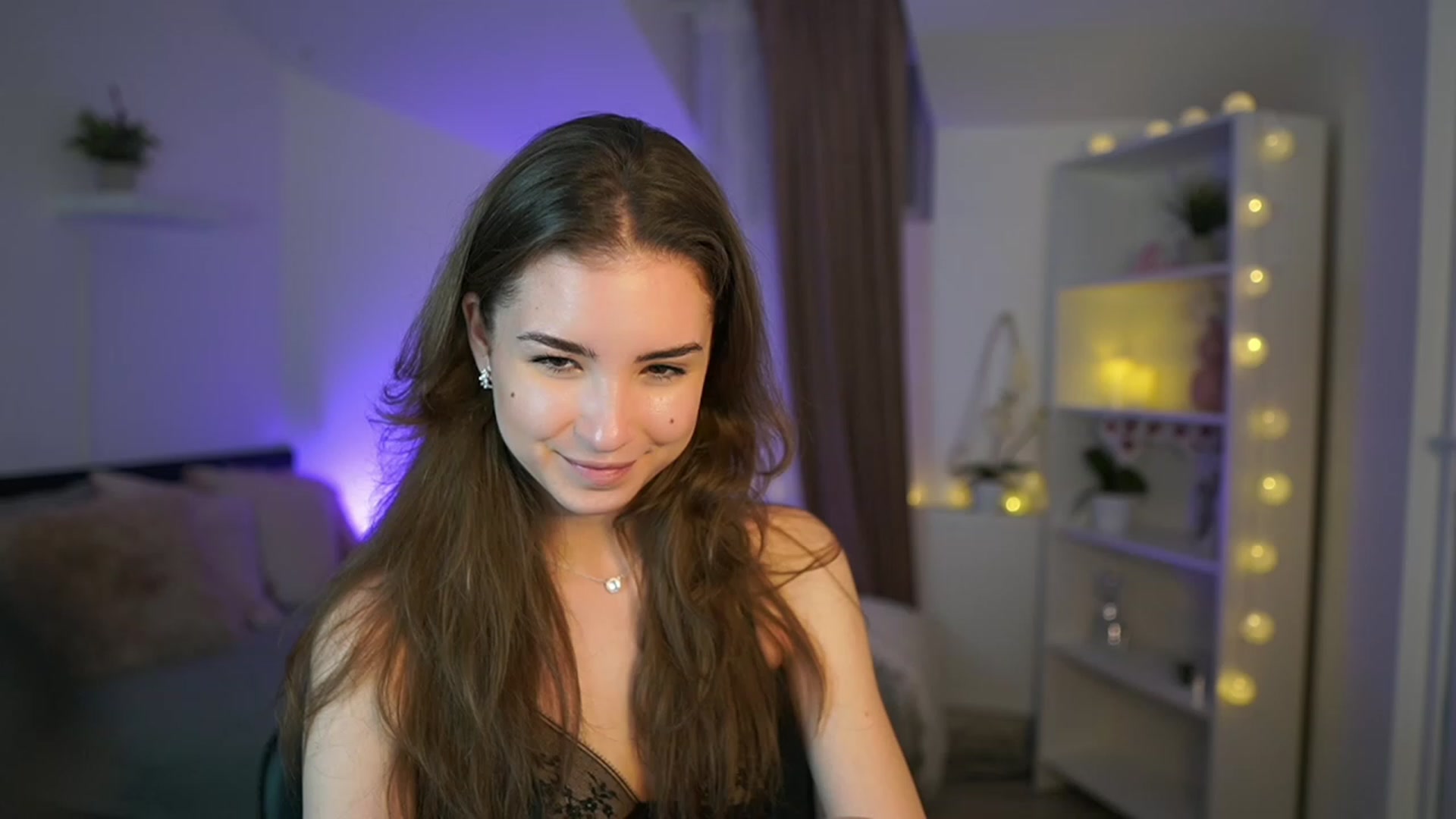 Gallery image thumbnail from Shy_jane's myfreecams stream on, 03/09/2023, 16:20 image 6 of 20