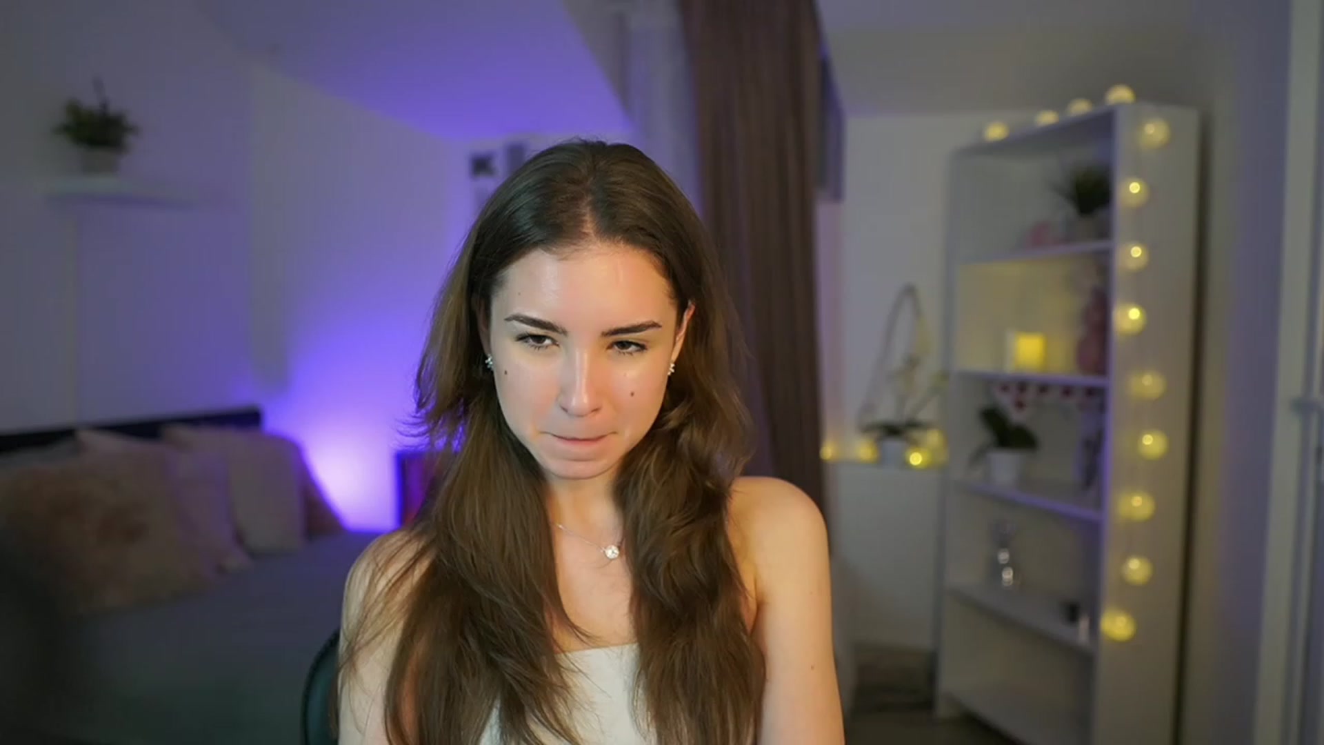 Gallery image thumbnail from Shy_jane's myfreecams stream on, 03/09/2023, 17:34 image 15 of 20