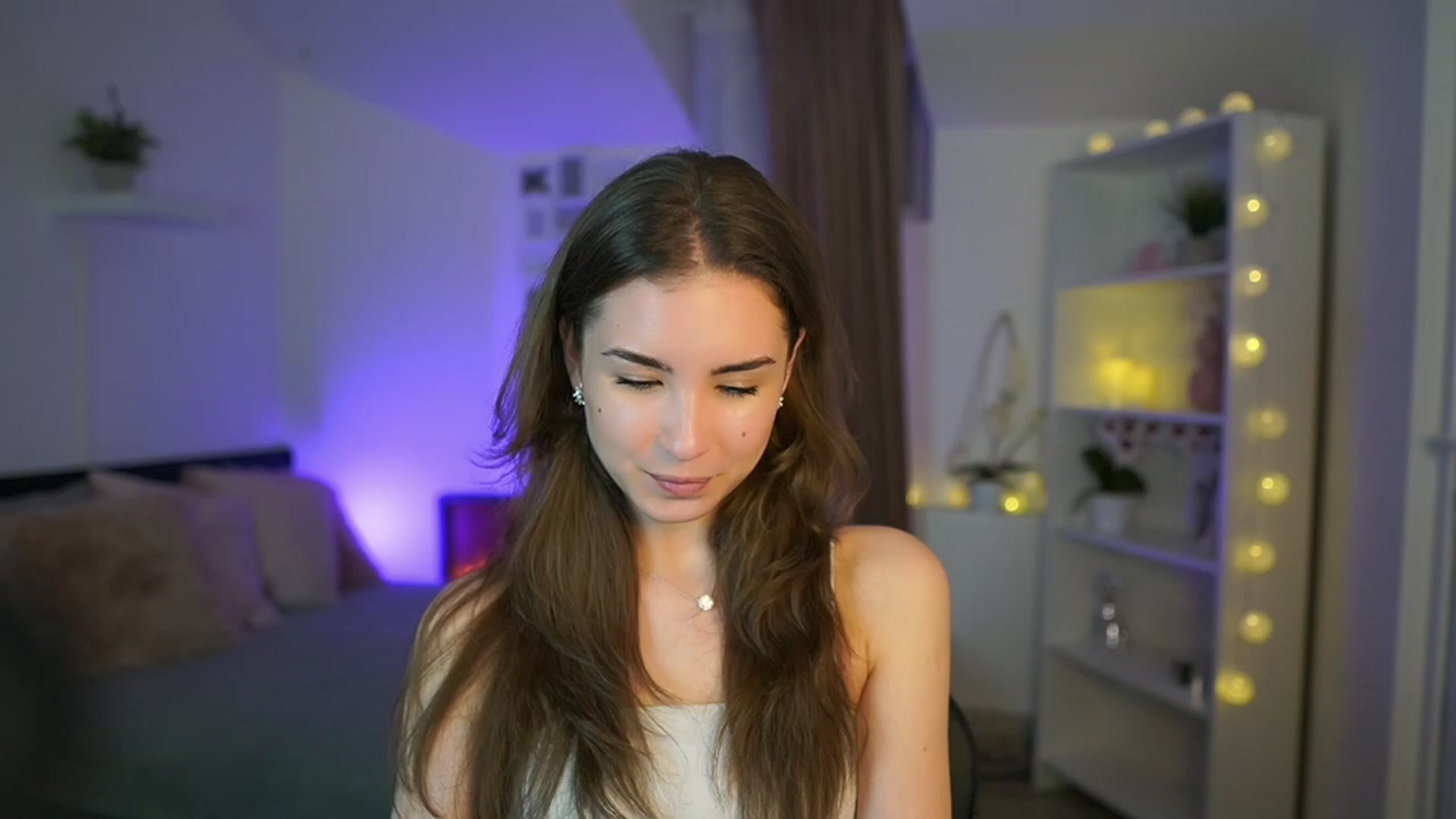 Gallery image thumbnail from Shy_jane's myfreecams stream on, 03/09/2023, 17:34 image 1 of 20