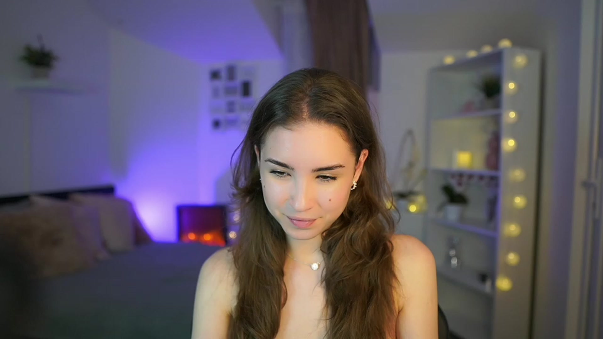 Gallery image thumbnail from Shy_jane's myfreecams stream on, 03/09/2023, 18:43 image 19 of 20