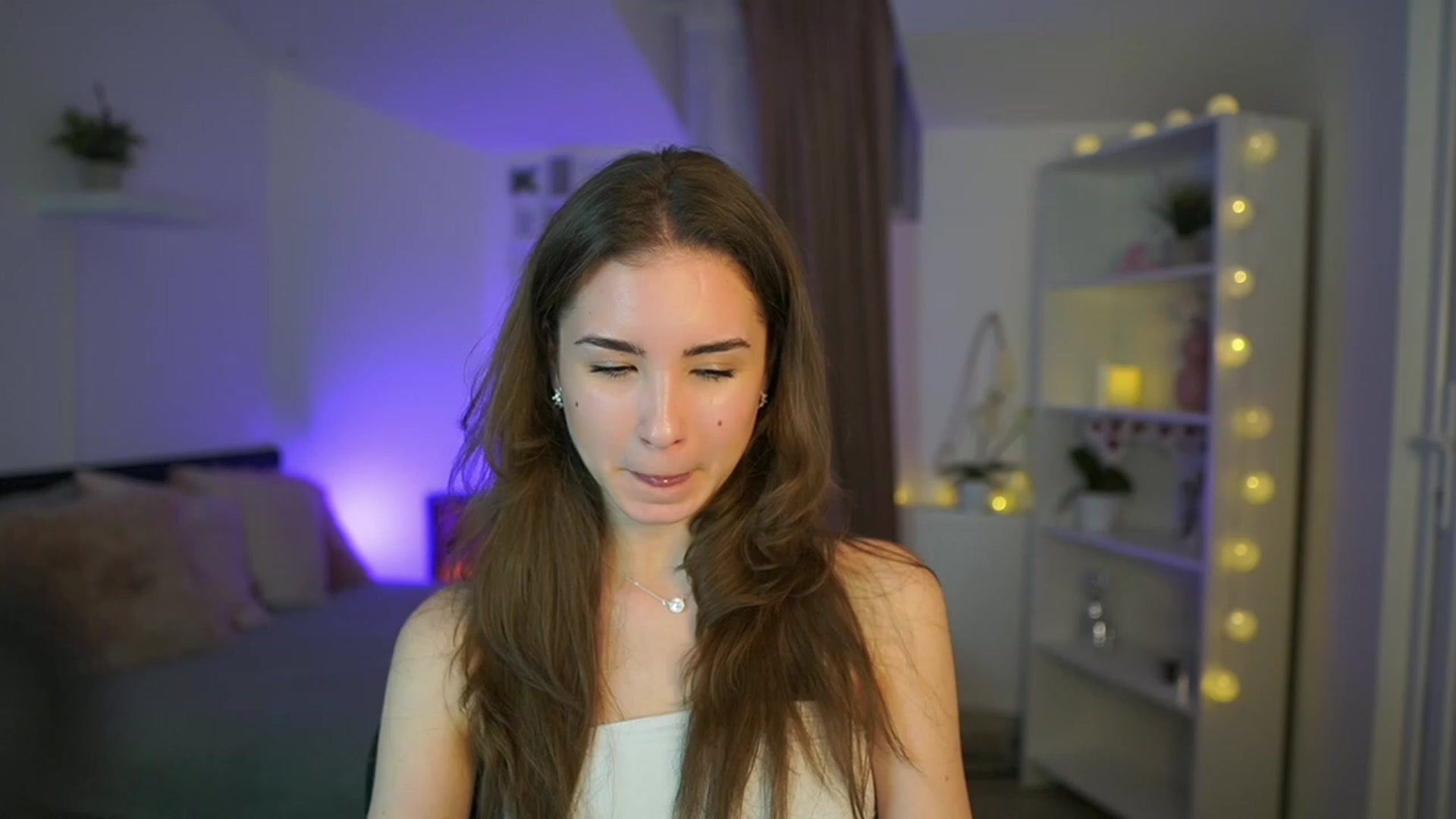 Gallery image thumbnail from Shy_jane's myfreecams stream on, 03/09/2023, 18:43 image 7 of 20