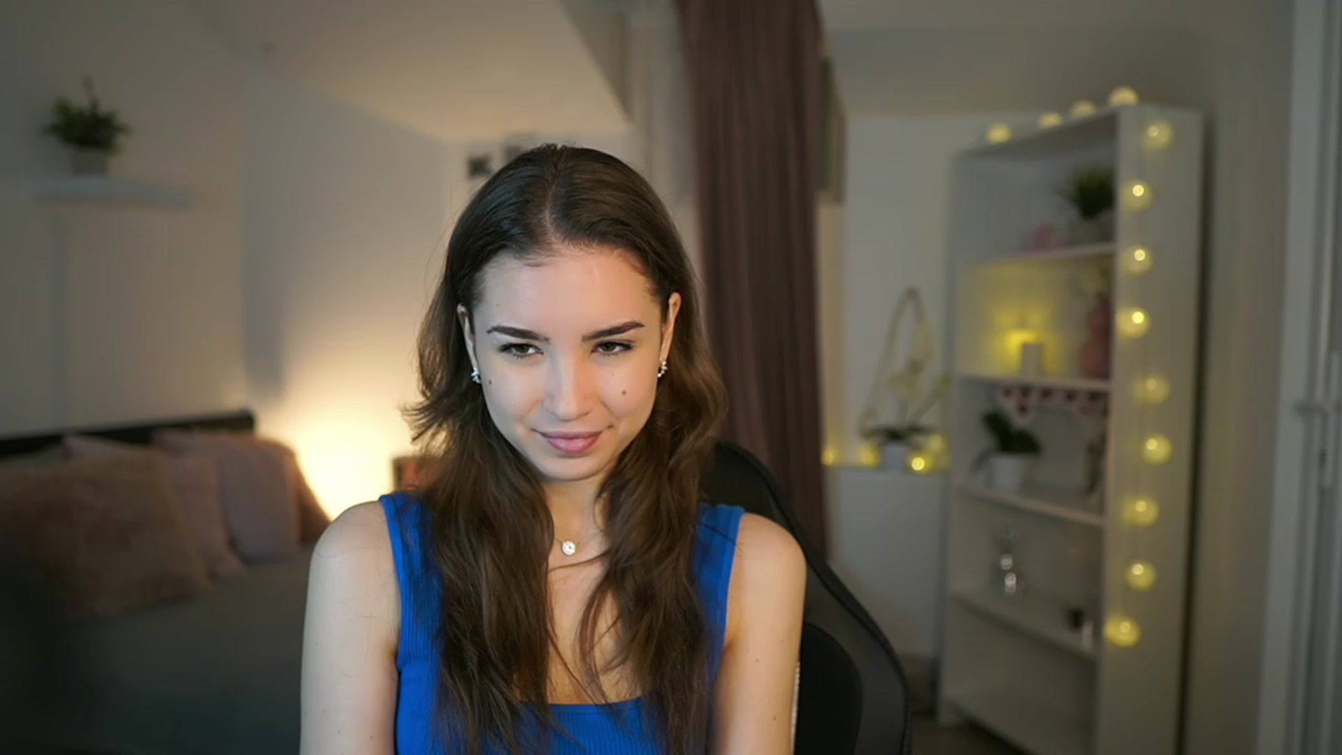 Gallery image thumbnail from Shy_jane's myfreecams stream on, 03/10/2023, 09:55 image 1 of 20