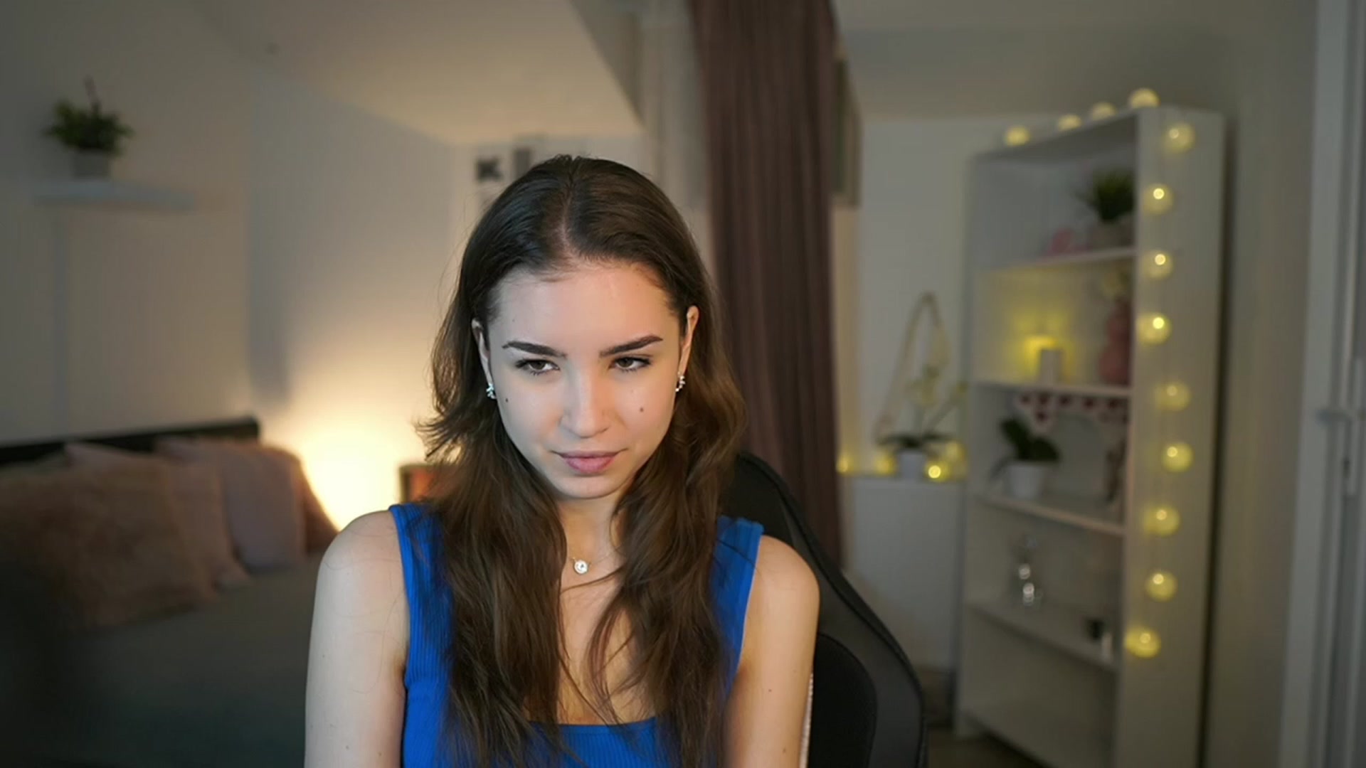 Gallery image thumbnail from Shy_jane's myfreecams stream on, 03/10/2023, 09:55 image 2 of 20