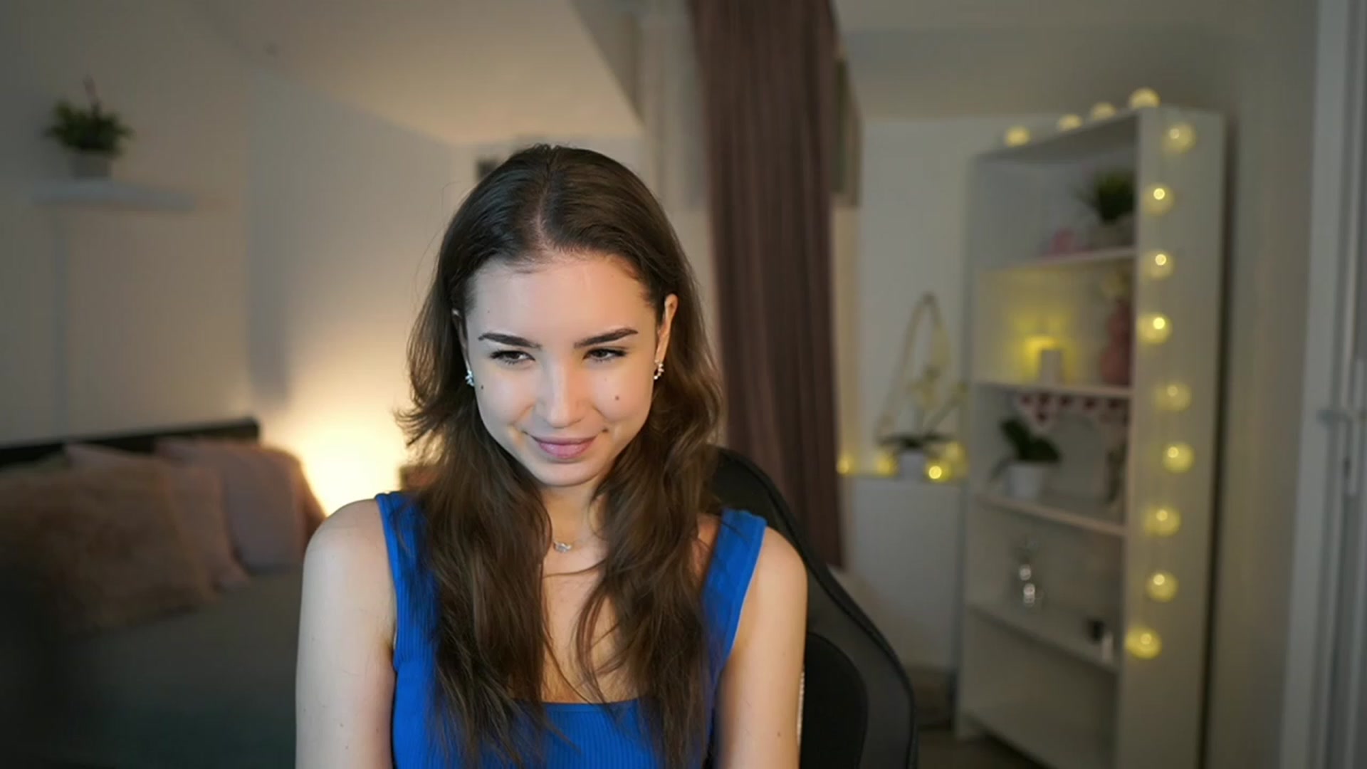 Gallery image thumbnail from Shy_jane's myfreecams stream on, 03/10/2023, 09:55 image 8 of 20