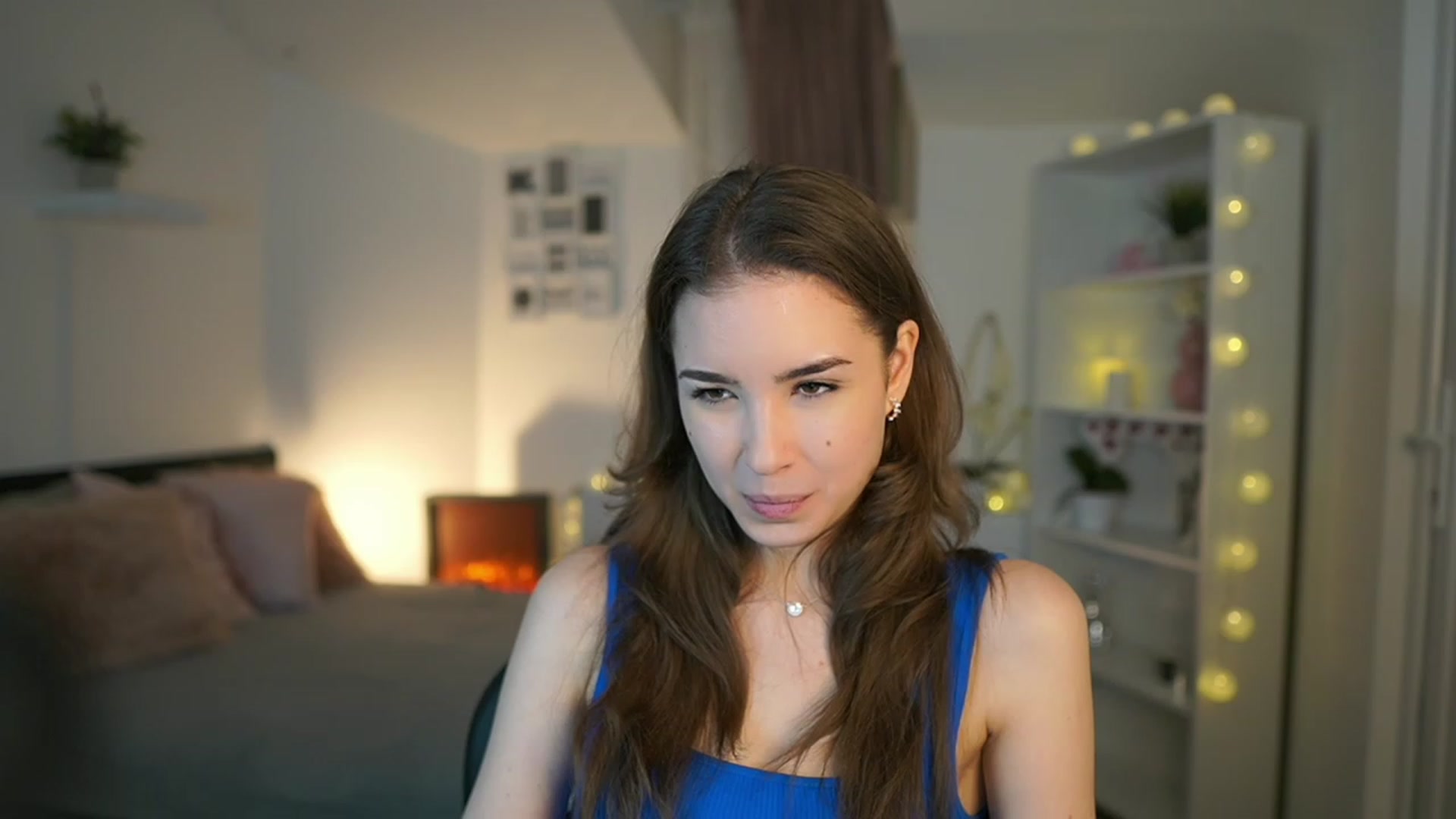 Gallery image thumbnail from Shy_jane's myfreecams stream on, 03/10/2023, 10:38 image 15 of 20