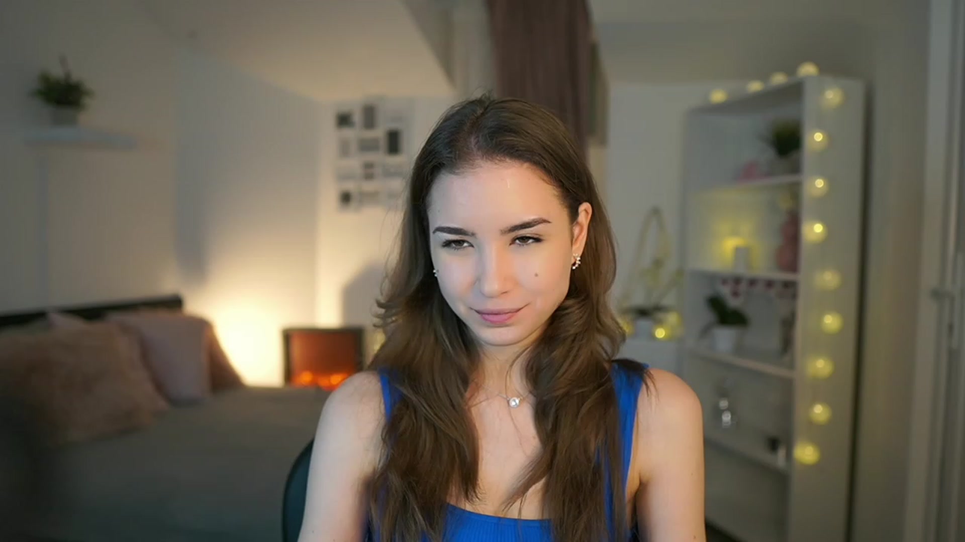 Gallery image thumbnail from Shy_jane's myfreecams stream on, 03/10/2023, 10:38 image 13 of 20