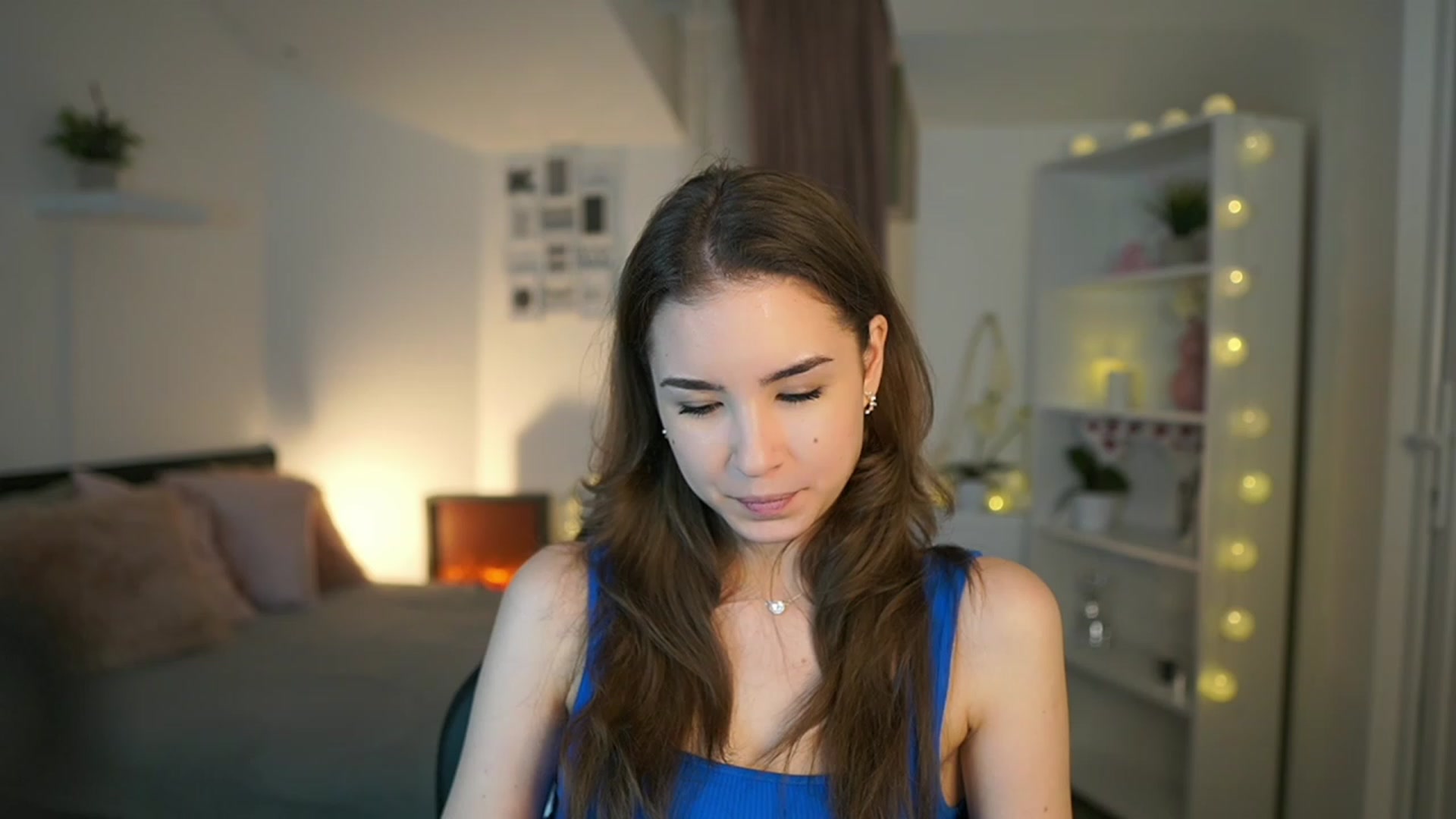 Gallery image thumbnail from Shy_jane's myfreecams stream on, 03/10/2023, 10:38 image 16 of 20