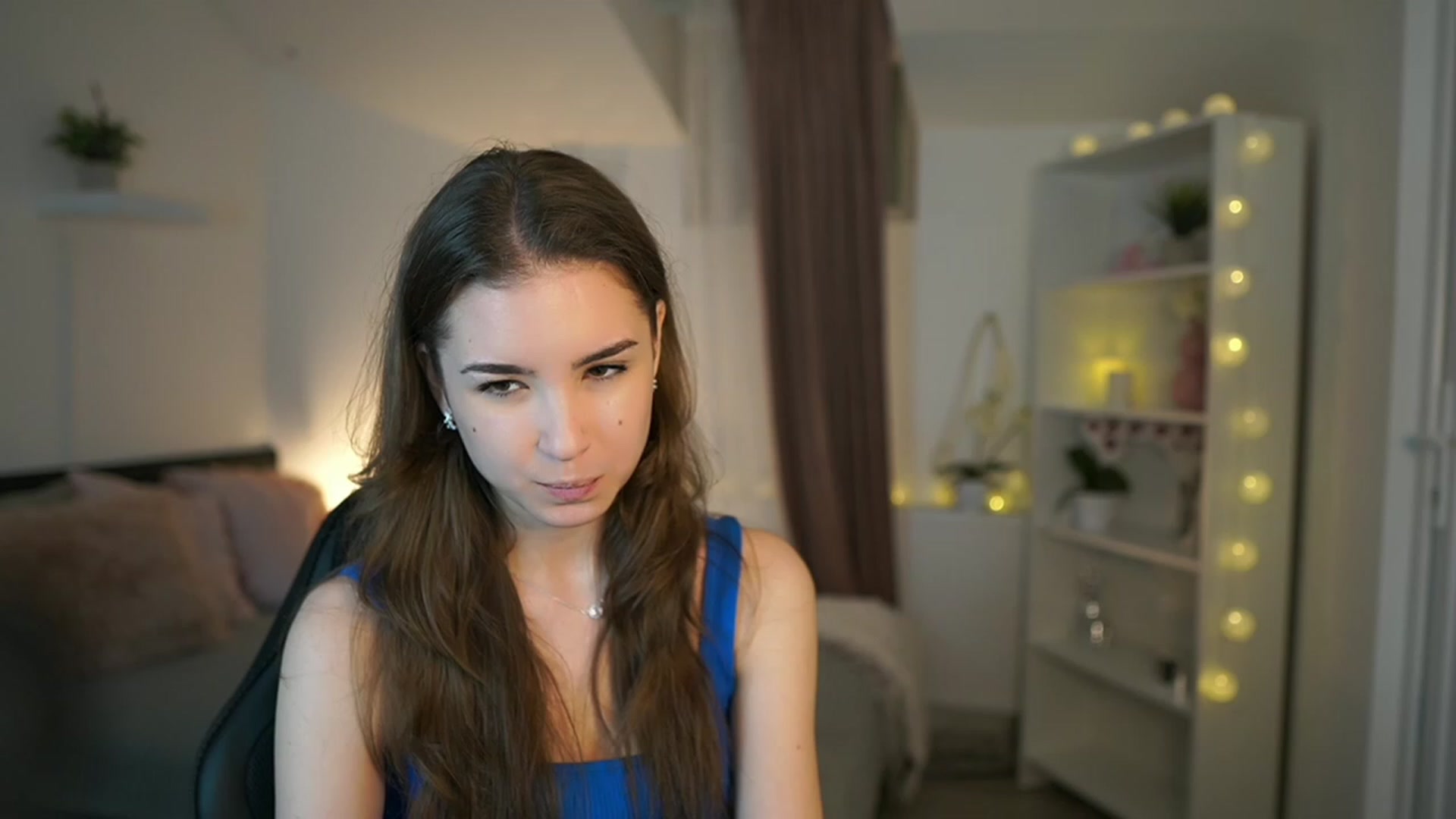 Gallery image thumbnail from Shy_jane's myfreecams stream on, 03/10/2023, 11:19 image 10 of 20