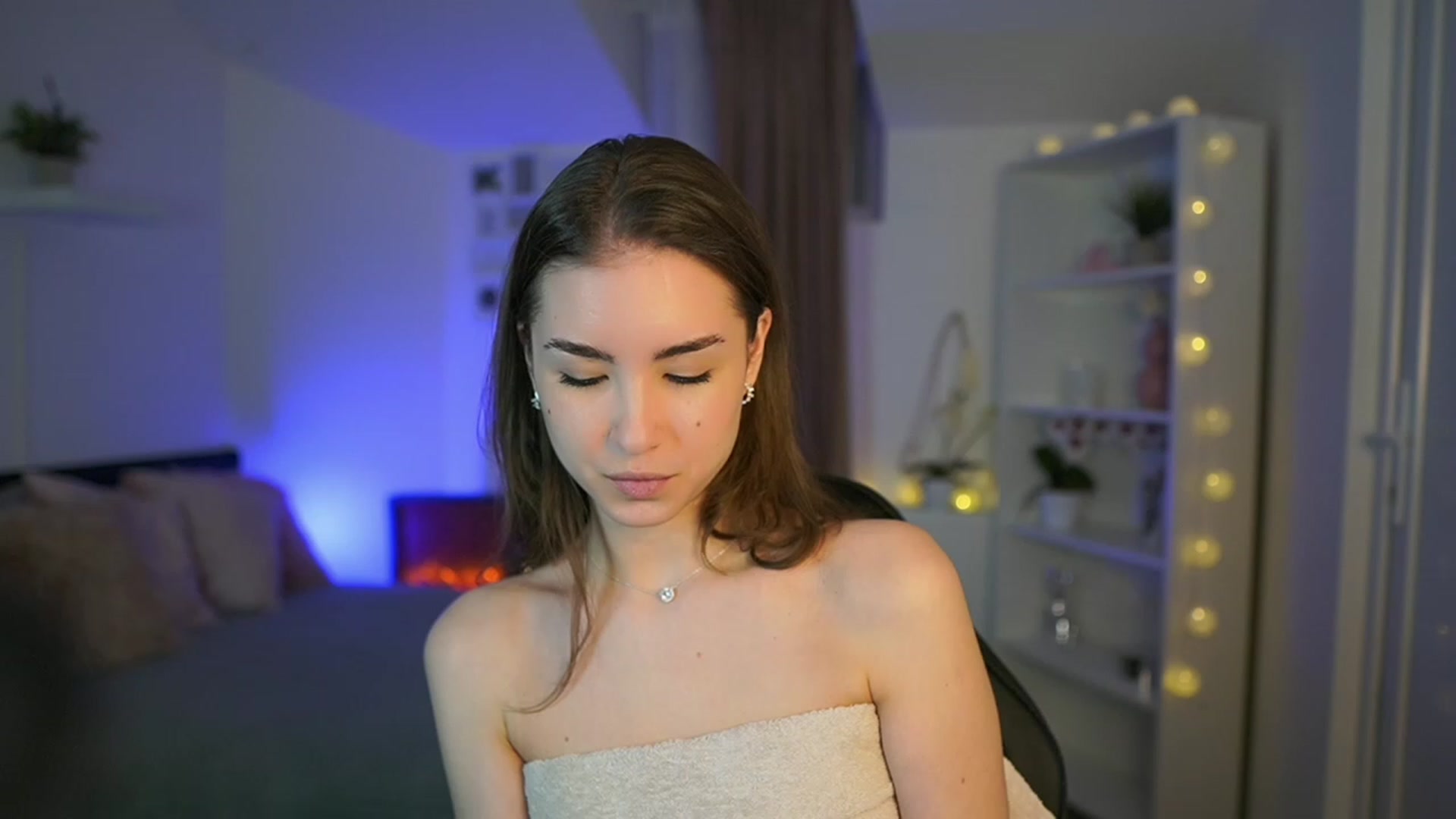 Gallery image thumbnail from Shy_jane's myfreecams stream on, 03/12/2023, 12:01 image 16 of 20