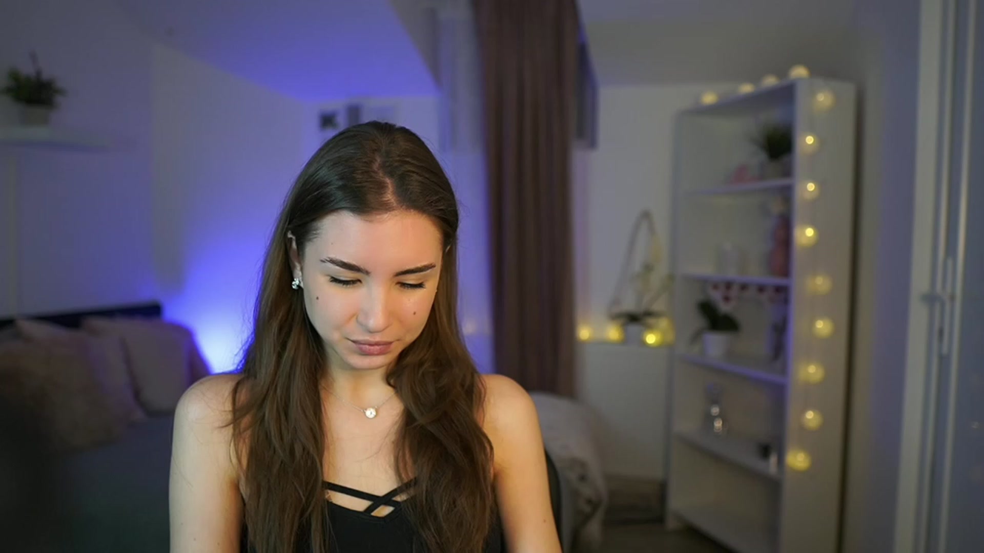 Gallery image thumbnail from Shy_jane's myfreecams stream on, 03/12/2023, 12:01 image 2 of 20