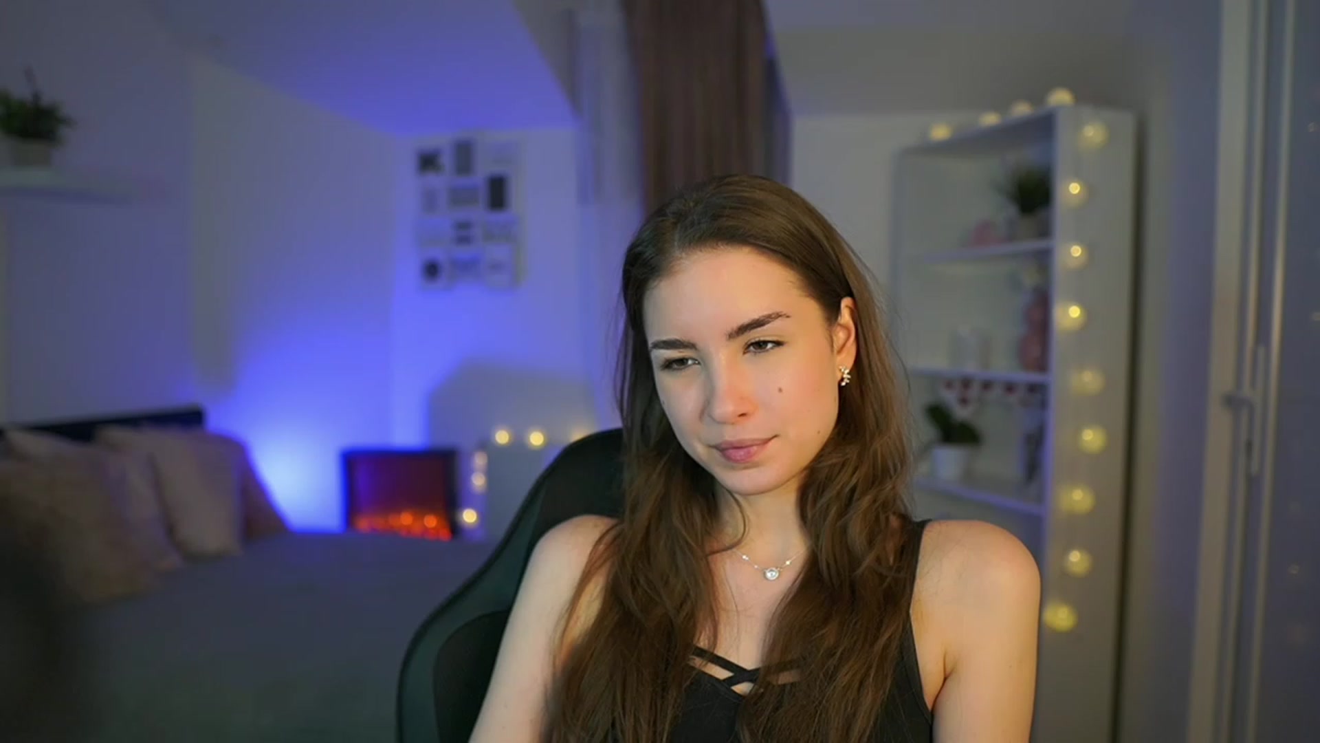 Gallery image thumbnail from Shy_jane's myfreecams stream on, 03/12/2023, 15:22 image 16 of 20