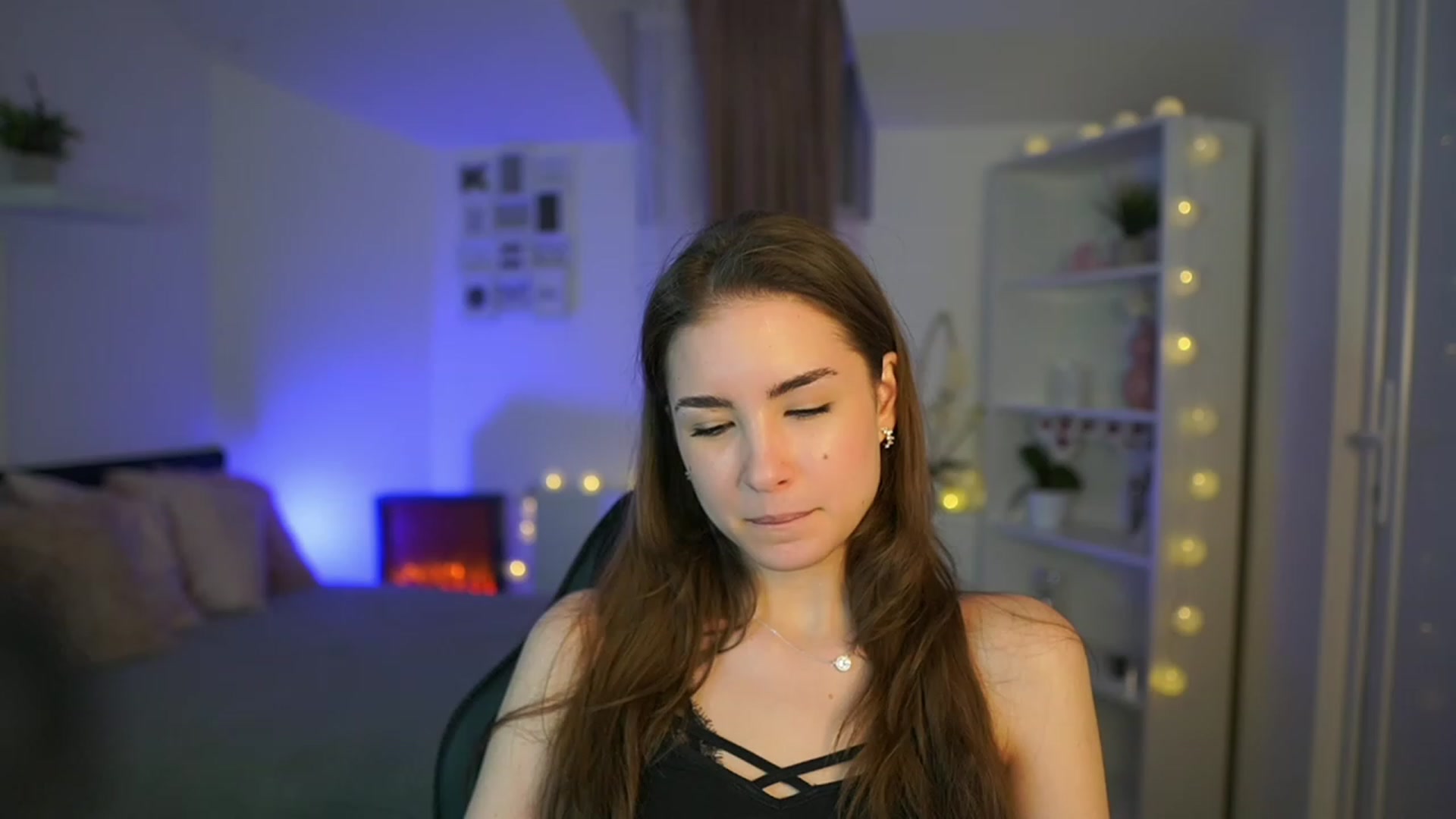 Gallery image thumbnail from Shy_jane's myfreecams stream on, 03/12/2023, 15:22 image 1 of 20