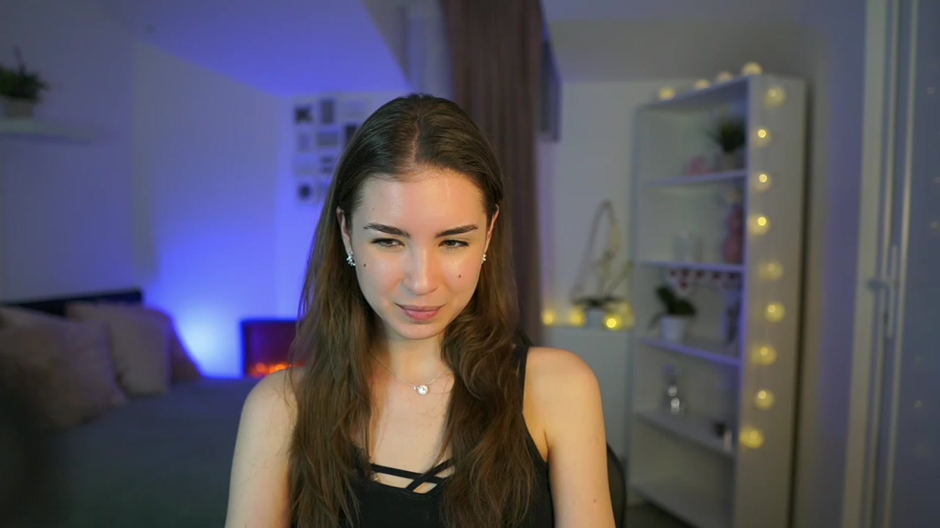 Gallery image thumbnail from Shy_jane's myfreecams stream on, 03/12/2023, 17:26 image 18 of 20