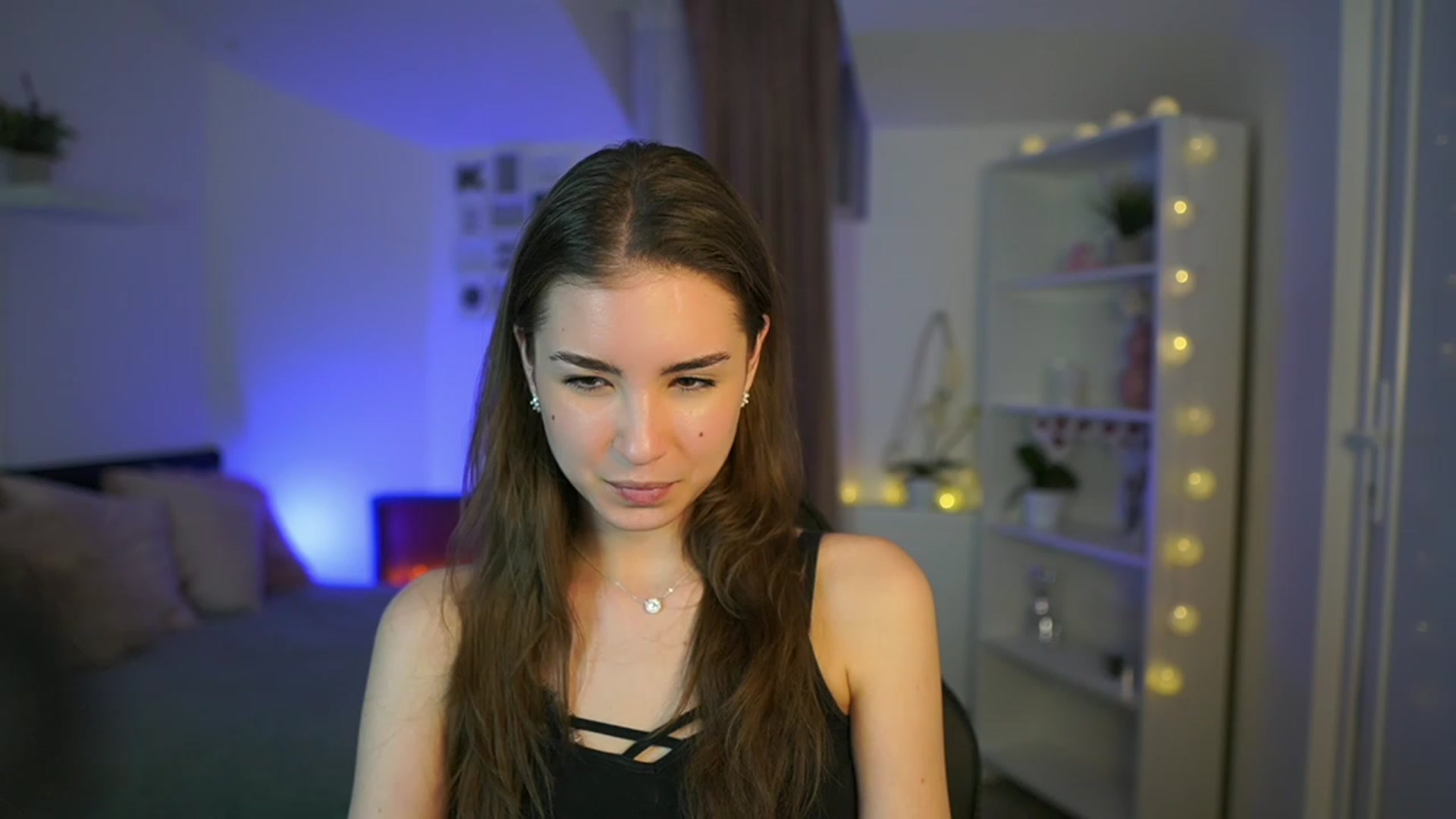 Gallery image thumbnail from Shy_jane's myfreecams stream on, 03/12/2023, 17:26 image 7 of 20