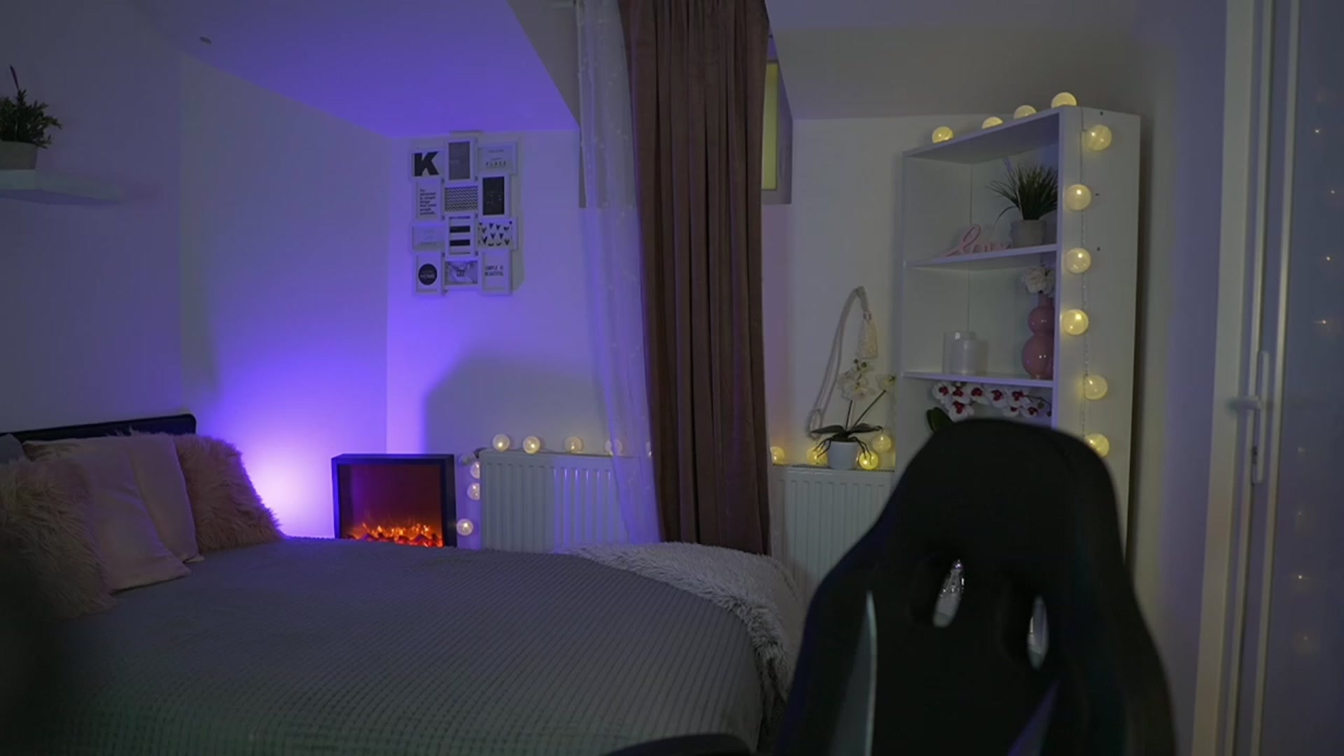 Gallery image thumbnail from Shy_jane's myfreecams stream on, 03/14/2023, 16:09 image 15 of 20