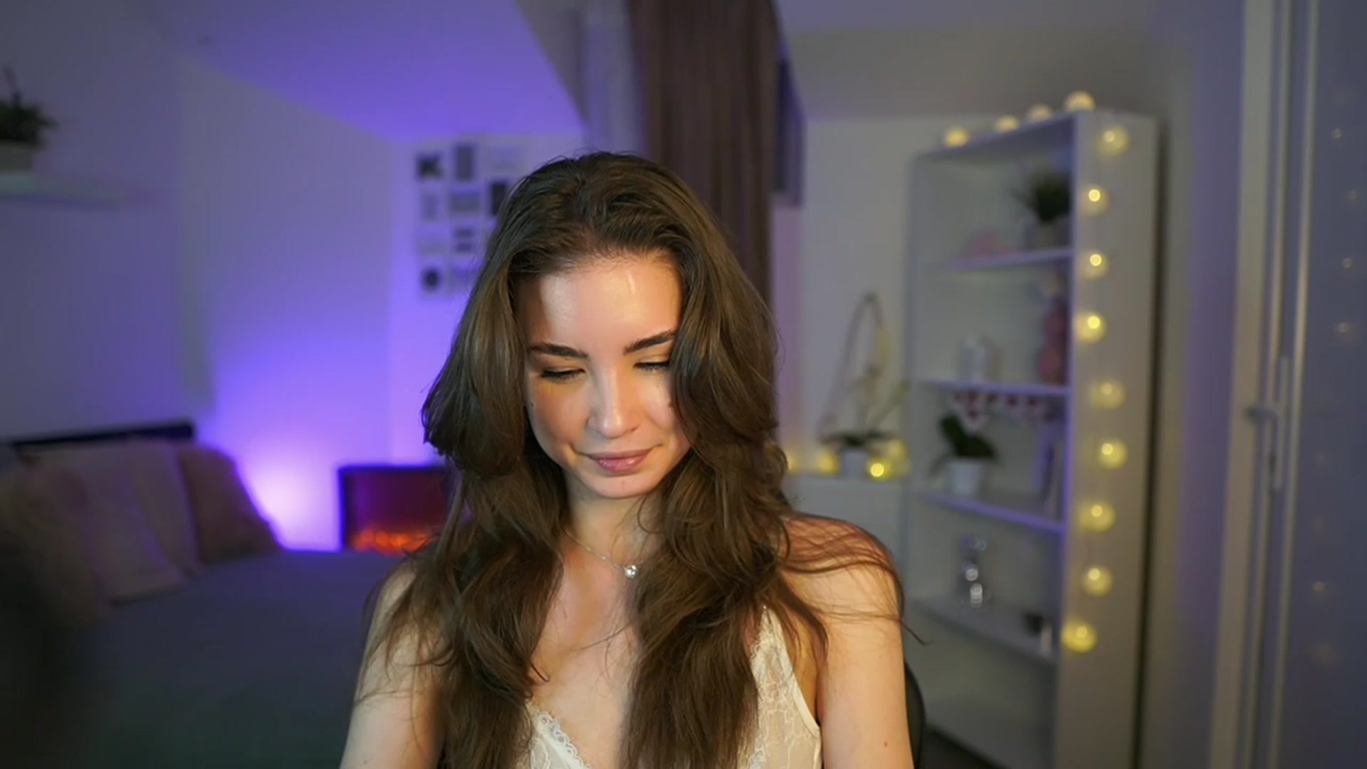 Gallery image thumbnail from Shy_jane's myfreecams stream on, 03/14/2023, 18:34 image 20 of 20