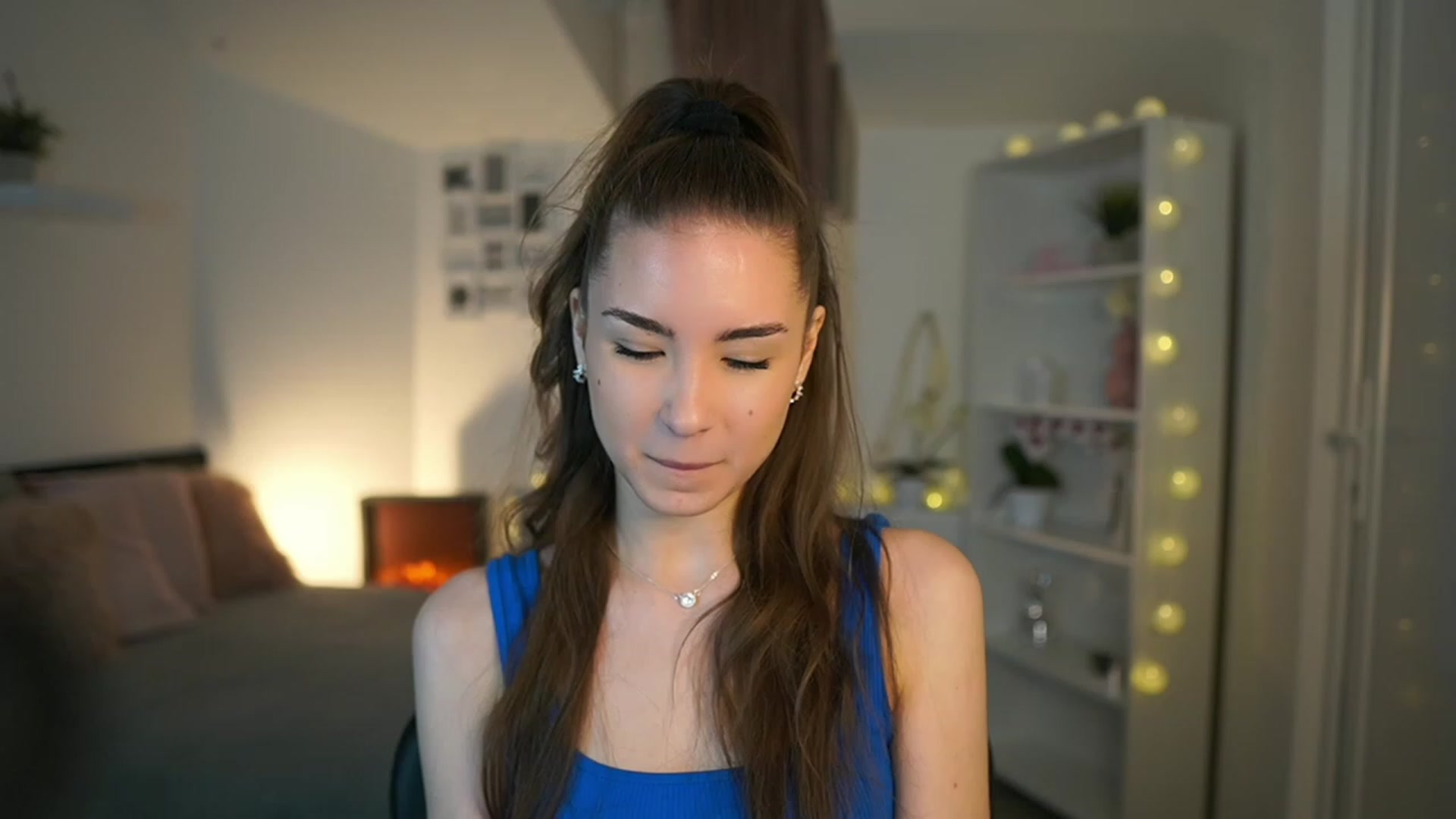 Gallery image thumbnail from Shy_jane's myfreecams stream on, 03/15/2023, 11:40 image 14 of 20