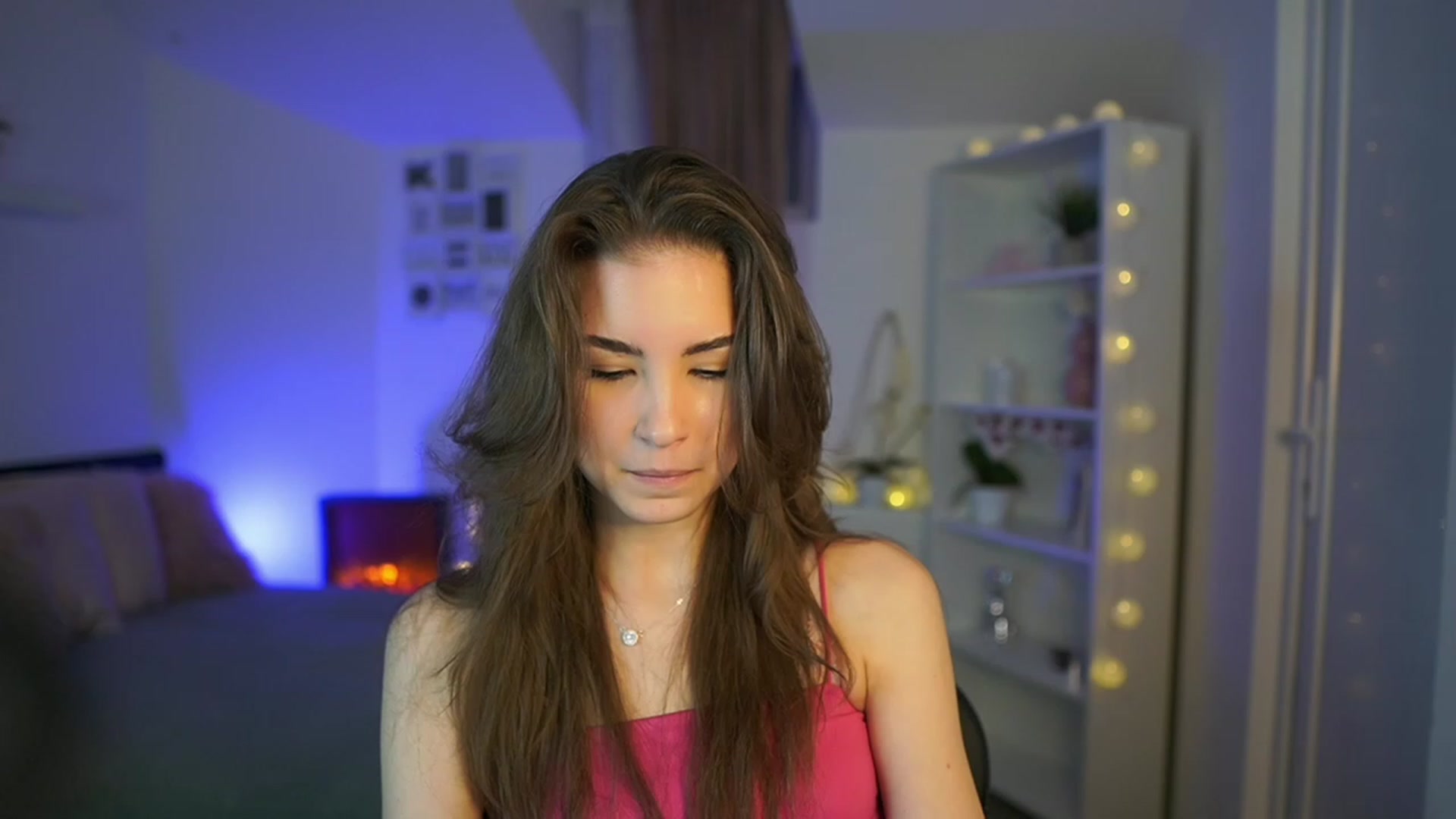 Gallery image thumbnail from Shy_jane's myfreecams stream on, 03/16/2023, 09:48 image 10 of 20