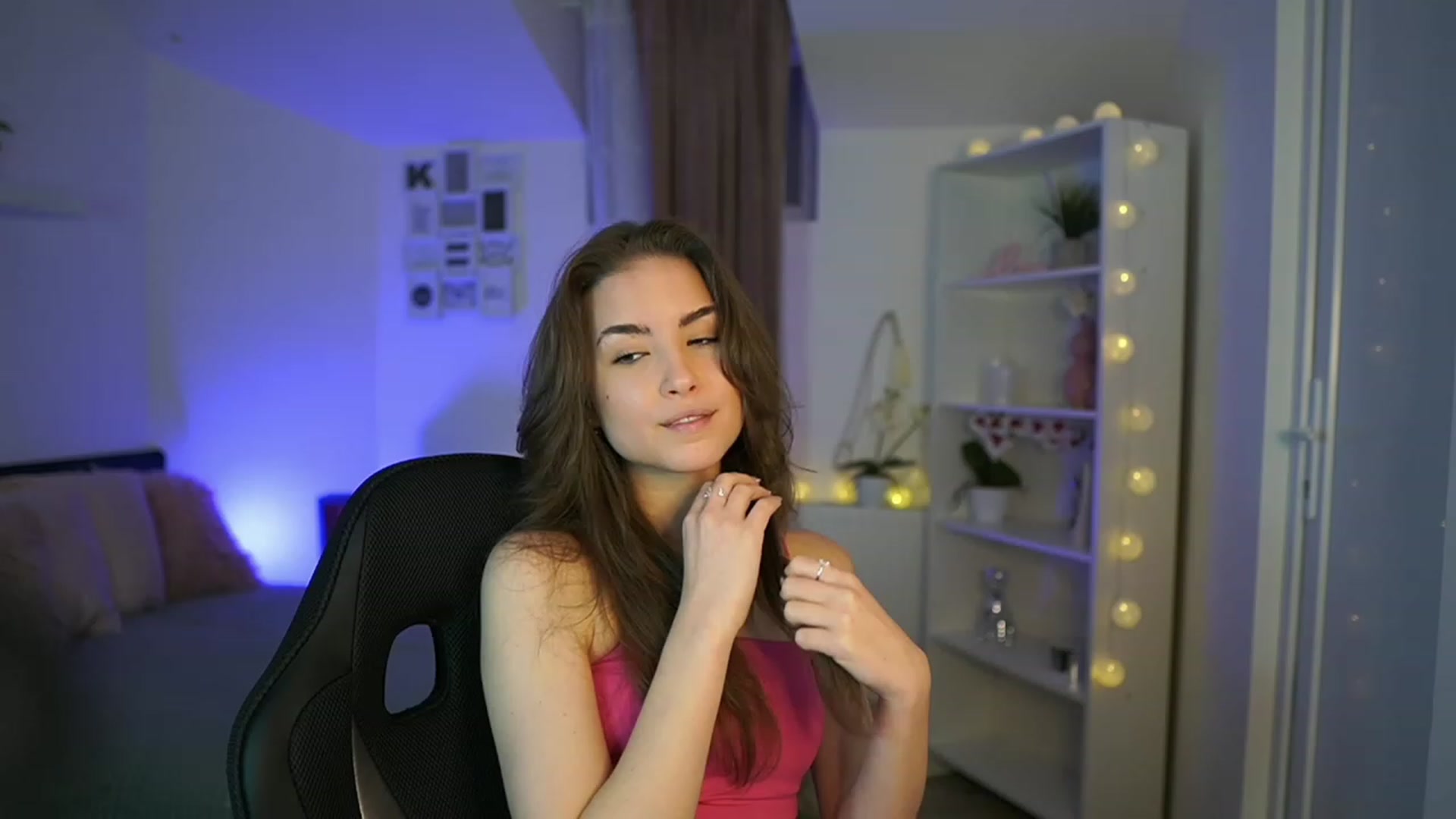 Gallery image thumbnail from Shy_jane's myfreecams stream on, 03/16/2023, 09:48 image 9 of 20
