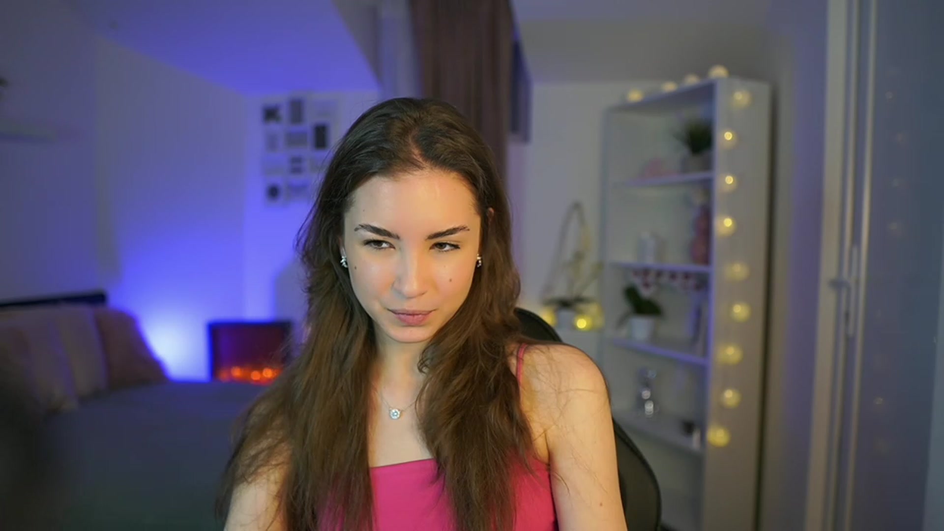Gallery image thumbnail from Shy_jane's myfreecams stream on, 03/16/2023, 09:48 image 19 of 20