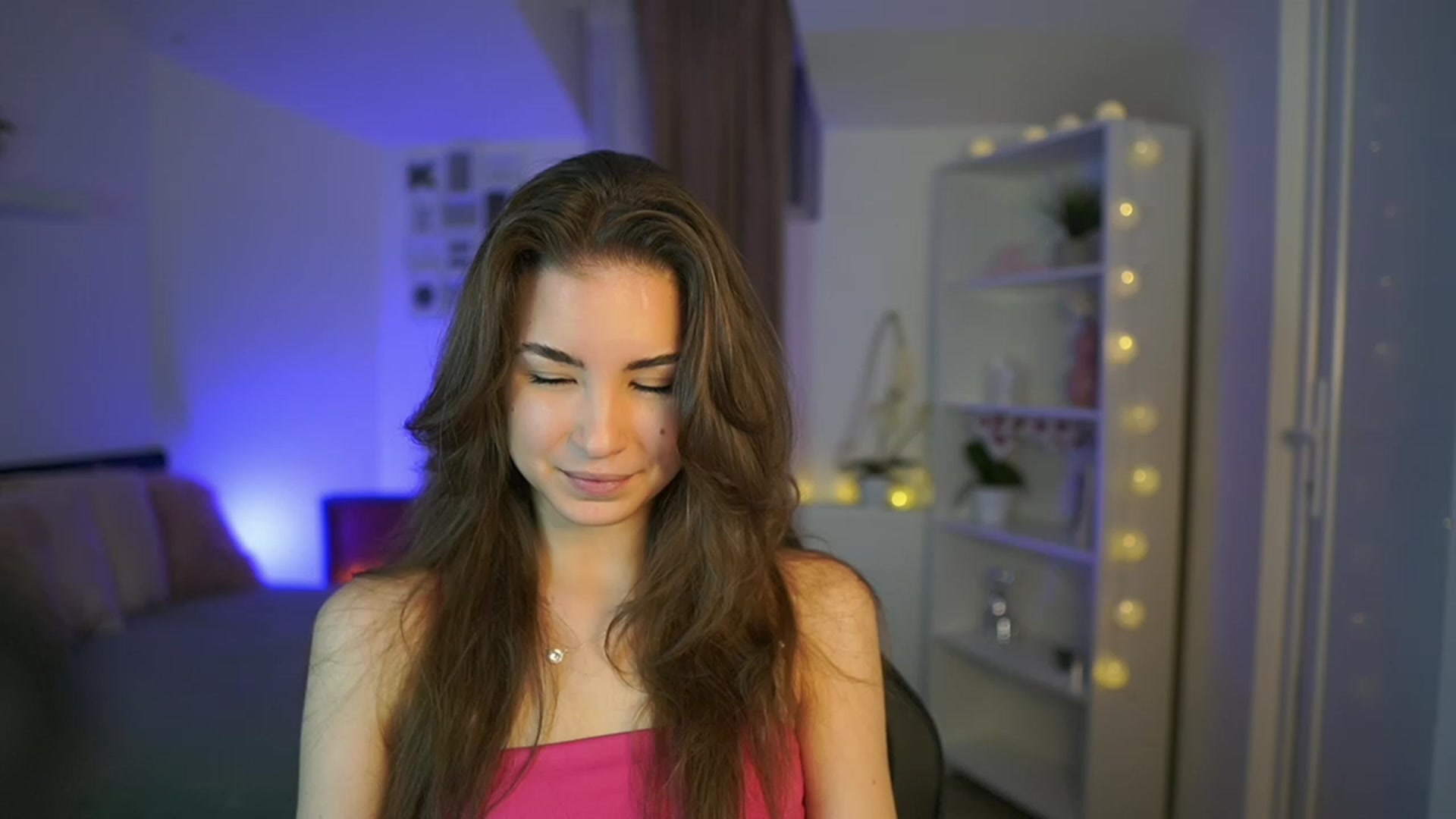 Gallery image thumbnail from Shy_jane's myfreecams stream on, 03/16/2023, 09:48 image 4 of 20