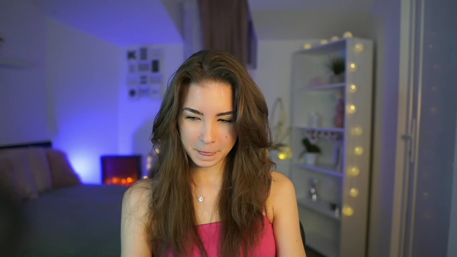 Gallery image thumbnail from Shy_jane's myfreecams stream on, 03/16/2023, 09:48 image 12 of 20