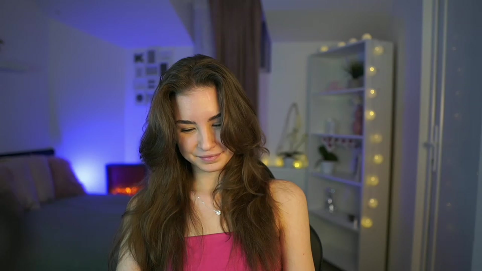 Gallery image thumbnail from Shy_jane's myfreecams stream on, 03/16/2023, 10:29 image 19 of 20