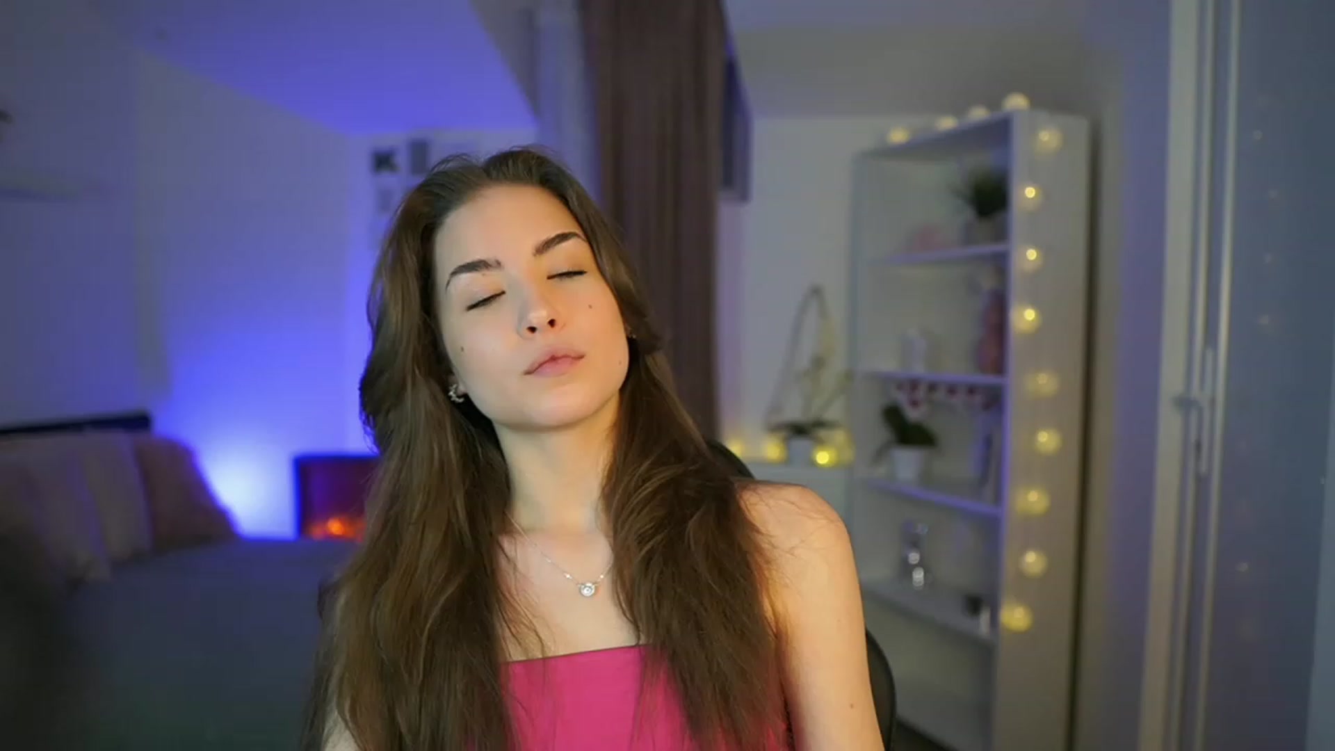 Gallery image thumbnail from Shy_jane's myfreecams stream on, 03/16/2023, 10:29 image 13 of 20