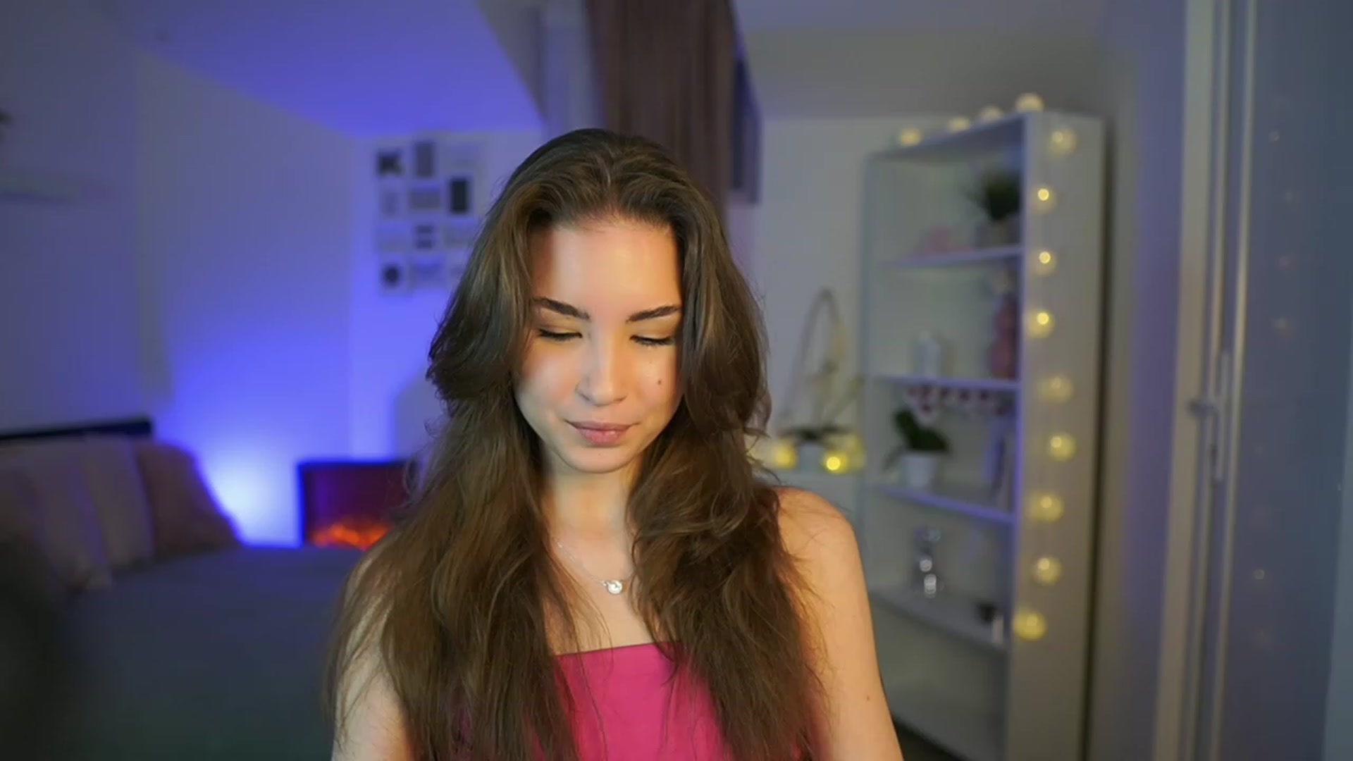 Gallery image thumbnail from Shy_jane's myfreecams stream on, 03/16/2023, 10:29 image 11 of 20