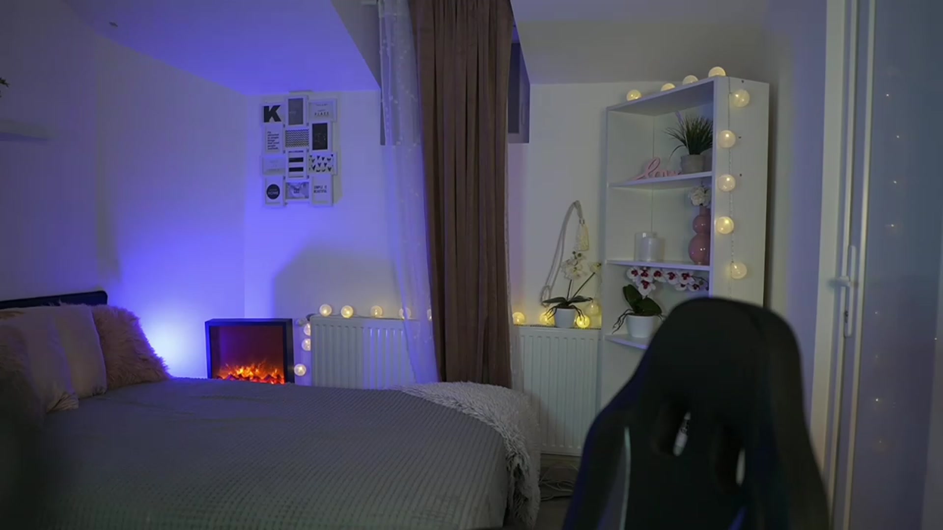Gallery image thumbnail from Shy_jane's myfreecams stream on, 03/16/2023, 11:56 image 8 of 20
