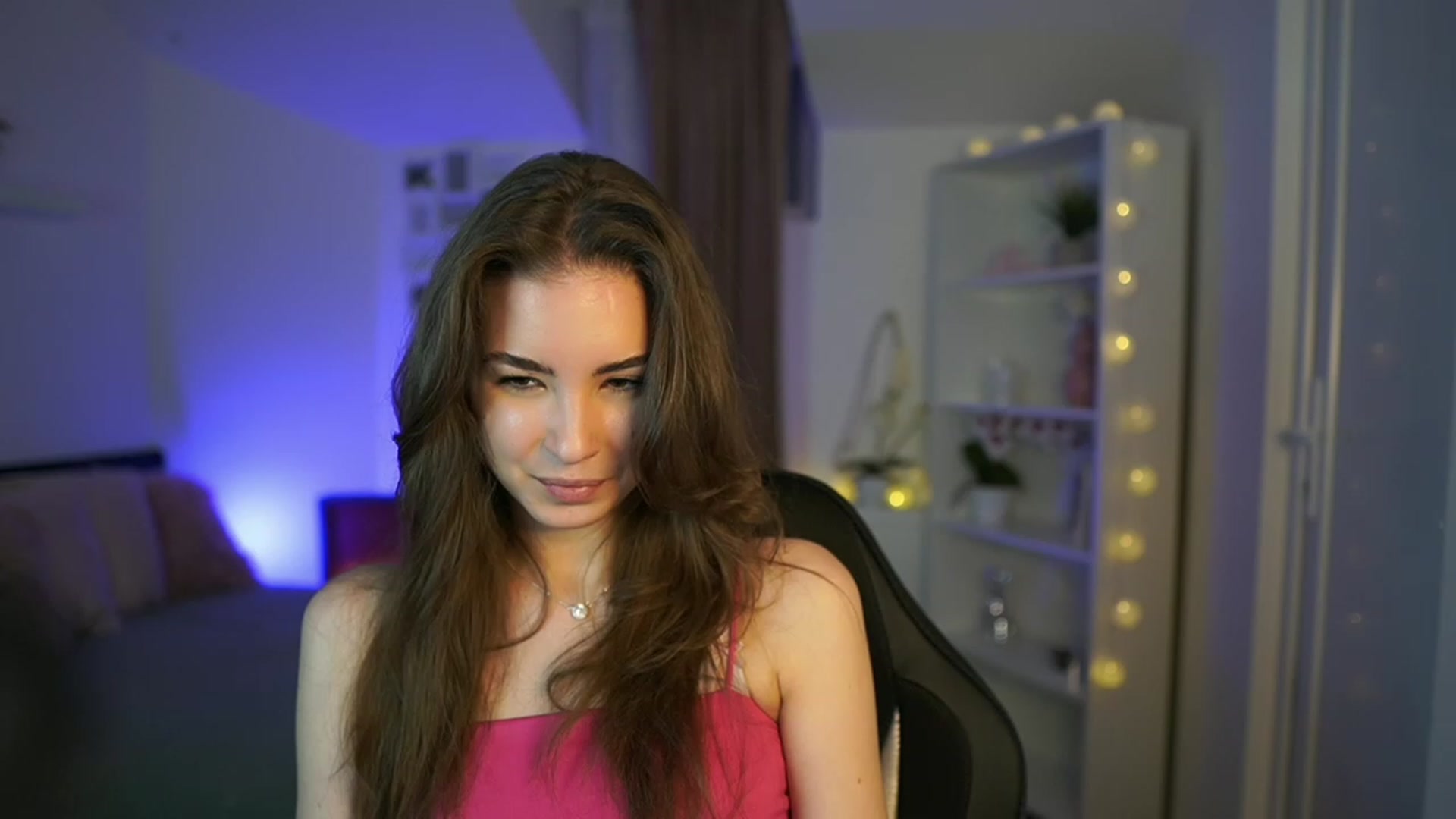 Gallery image thumbnail from Shy_jane's myfreecams stream on, 03/16/2023, 11:56 image 13 of 20