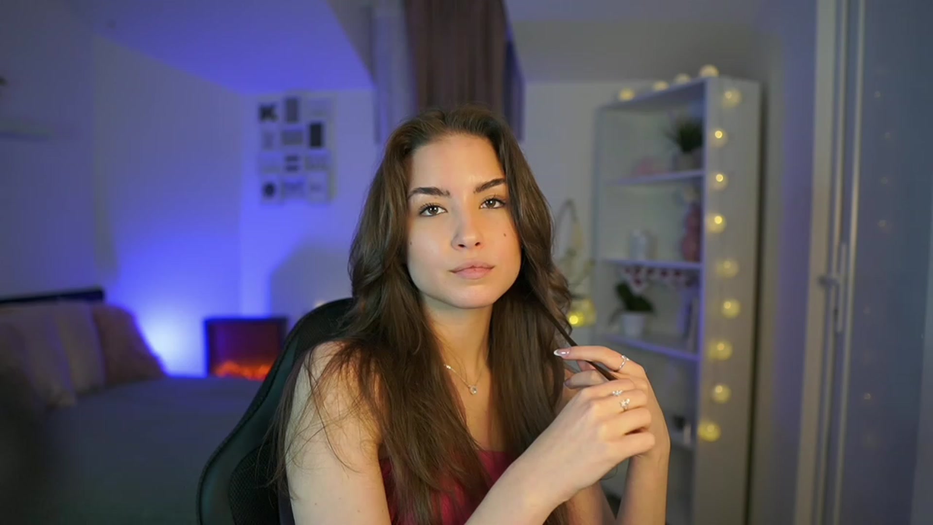 Gallery image thumbnail from Shy_jane's myfreecams stream on, 03/16/2023, 11:56 image 15 of 20