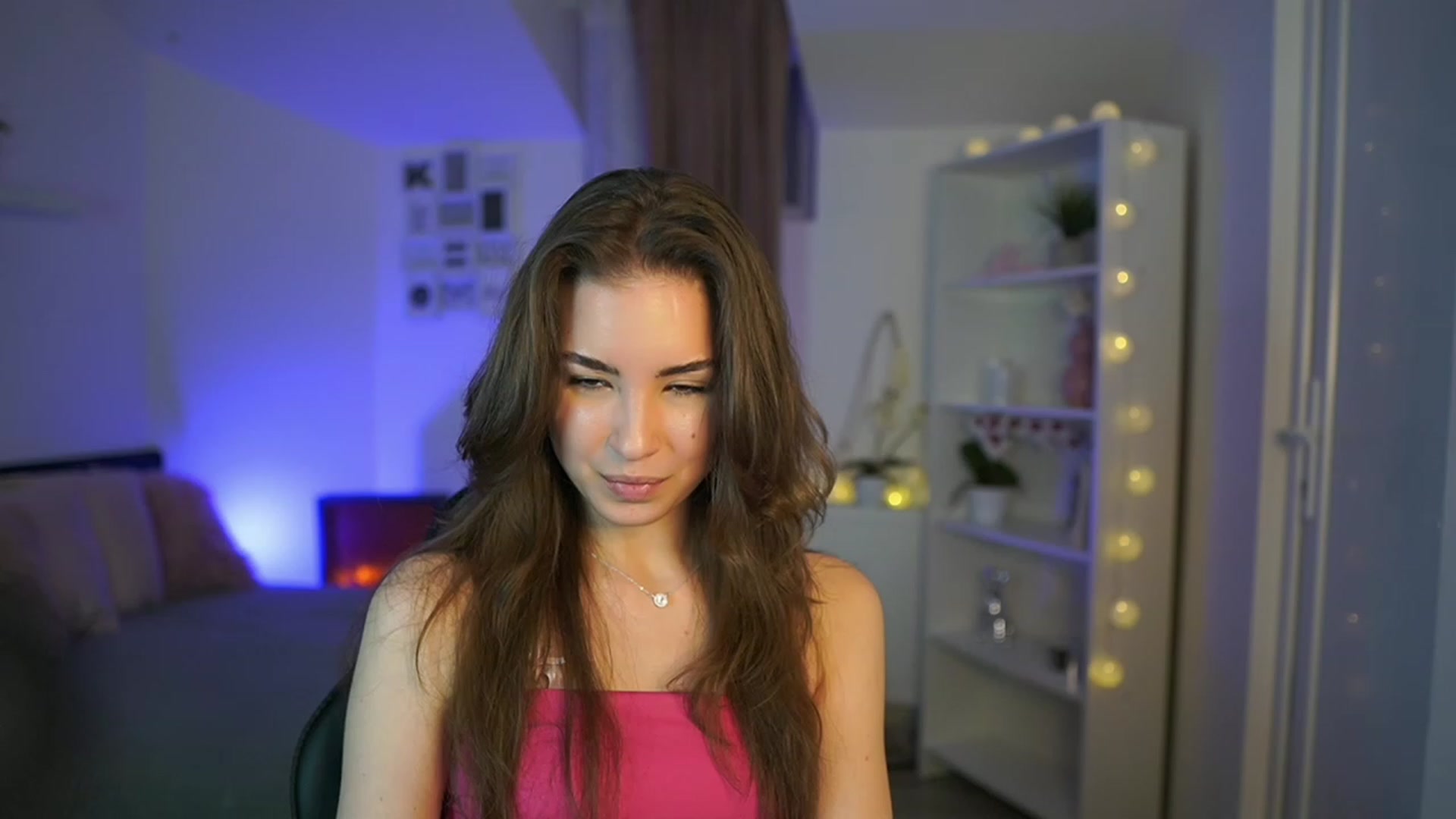 Gallery image thumbnail from Shy_jane's myfreecams stream on, 03/16/2023, 11:56 image 19 of 20