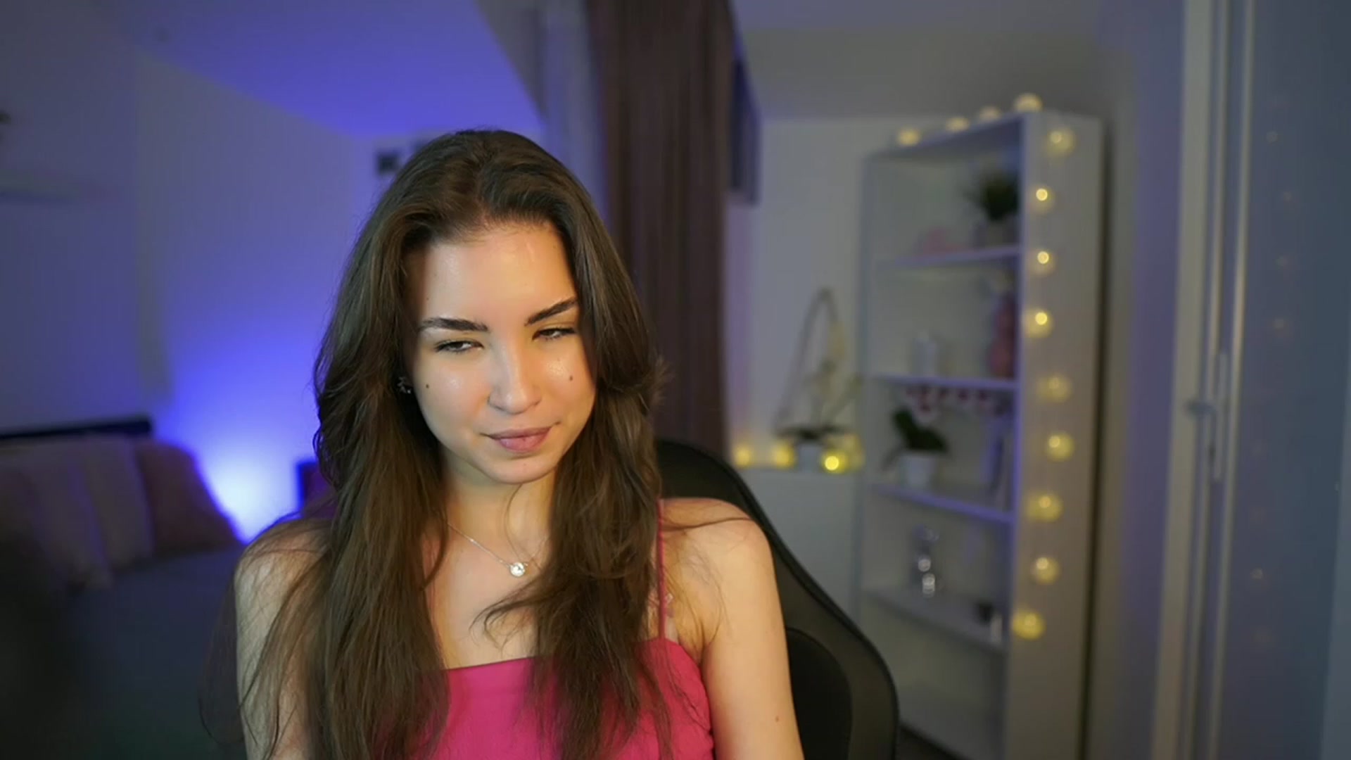 Gallery image thumbnail from Shy_jane's myfreecams stream on, 03/16/2023, 11:56 image 9 of 20