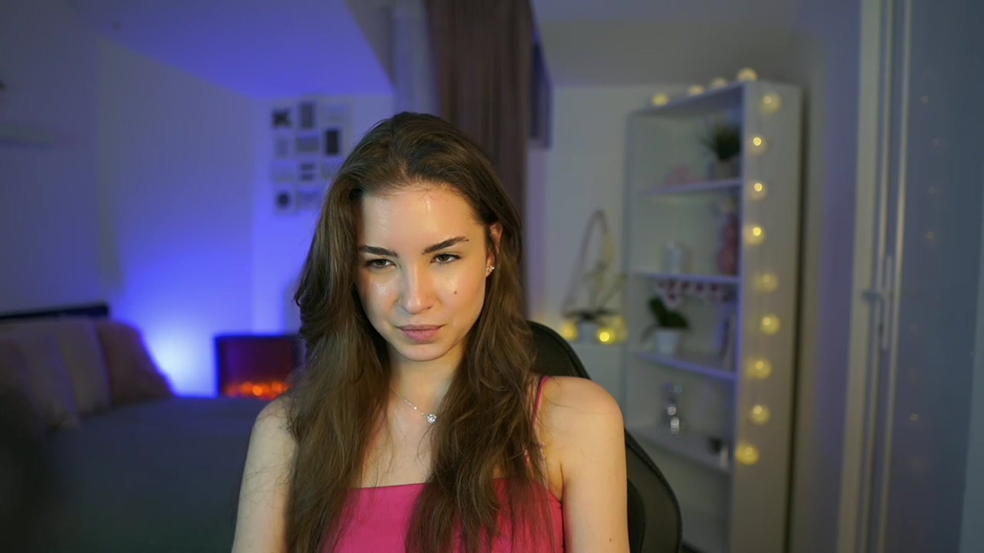 Gallery image thumbnail from Shy_jane's myfreecams stream on, 03/16/2023, 13:56 image 4 of 20