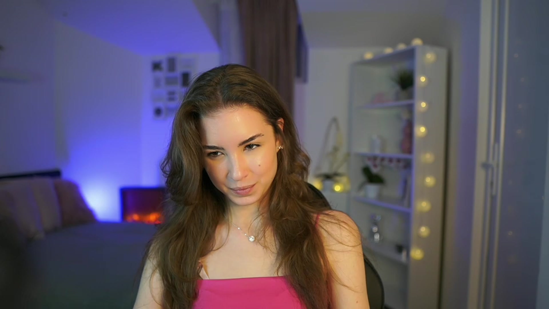 Gallery image thumbnail from Shy_jane's myfreecams stream on, 03/16/2023, 13:56 image 12 of 20