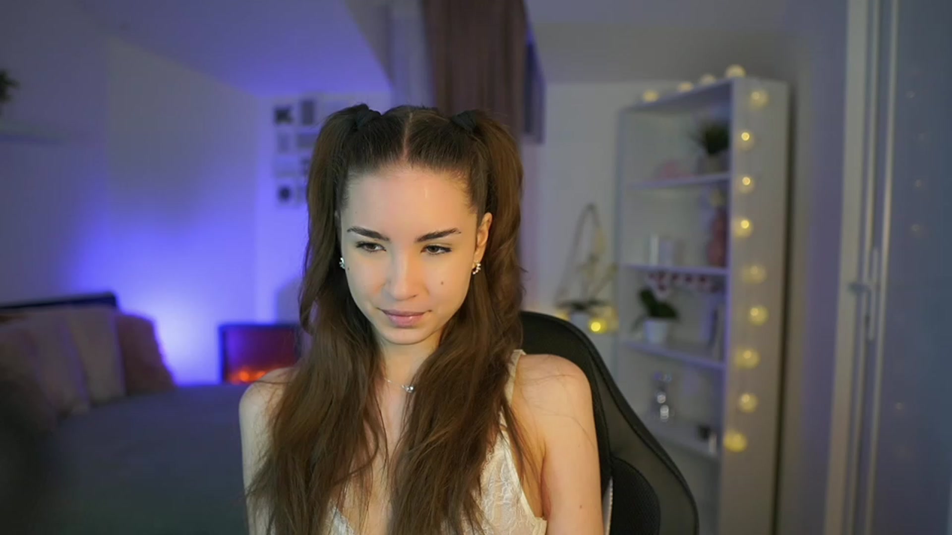 Gallery image thumbnail from Shy_jane's myfreecams stream on, 03/17/2023, 10:34 image 20 of 20