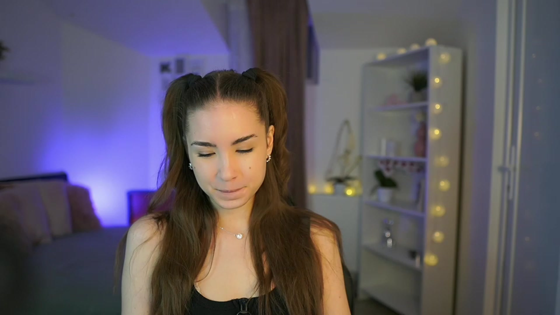 Gallery image thumbnail from Shy_jane's myfreecams stream on, 03/17/2023, 11:04 image 6 of 20