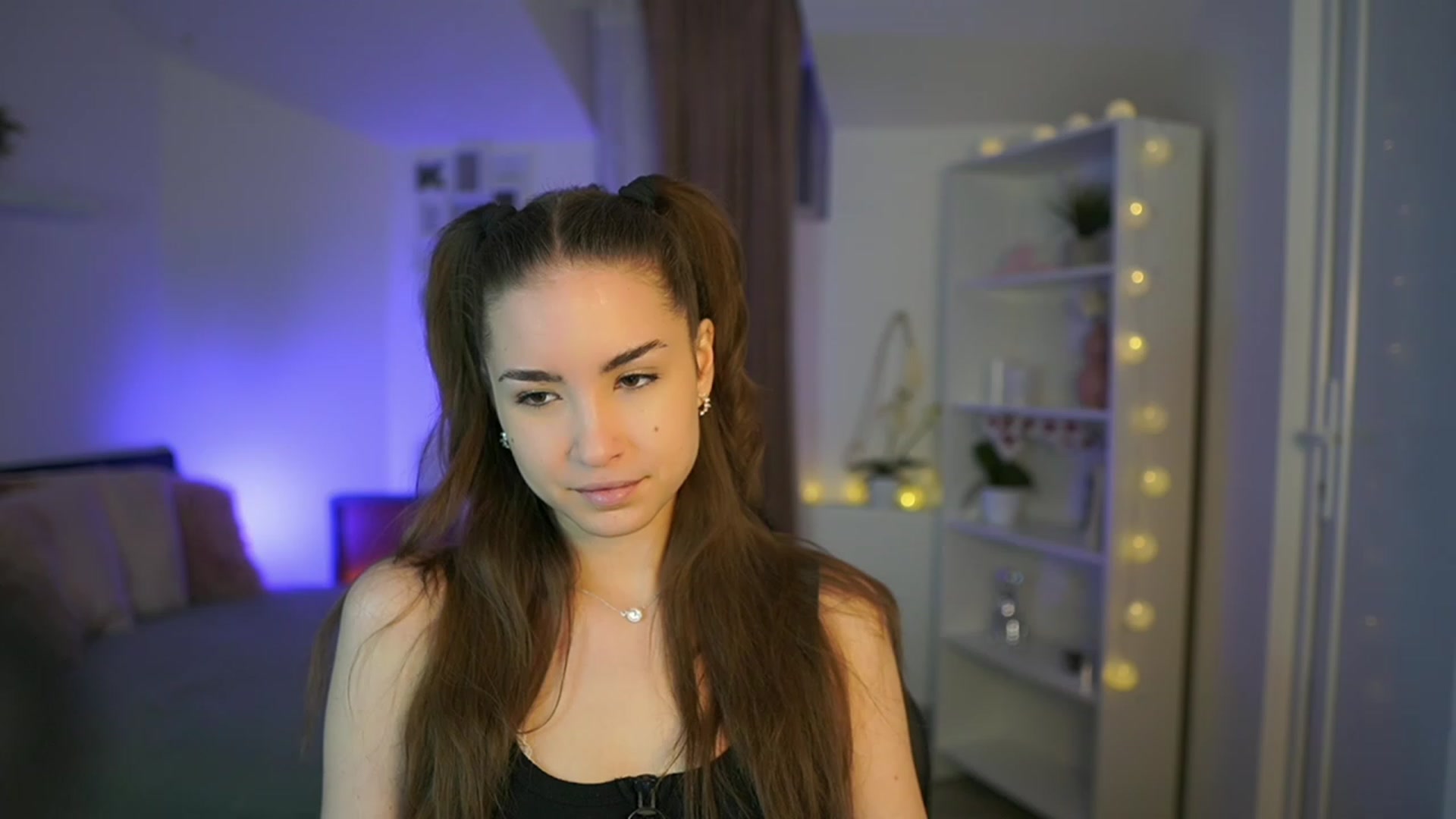Gallery image thumbnail from Shy_jane's myfreecams stream on, 03/17/2023, 11:04 image 5 of 20