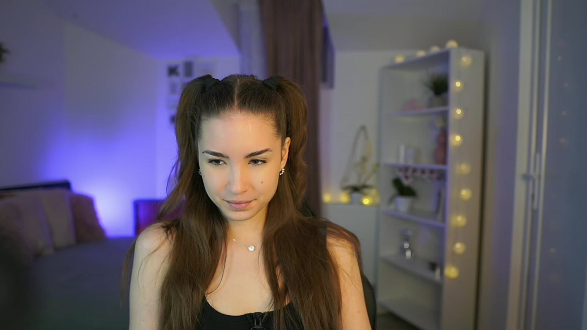 Gallery image thumbnail from Shy_jane's myfreecams stream on, 03/17/2023, 11:04 image 3 of 20