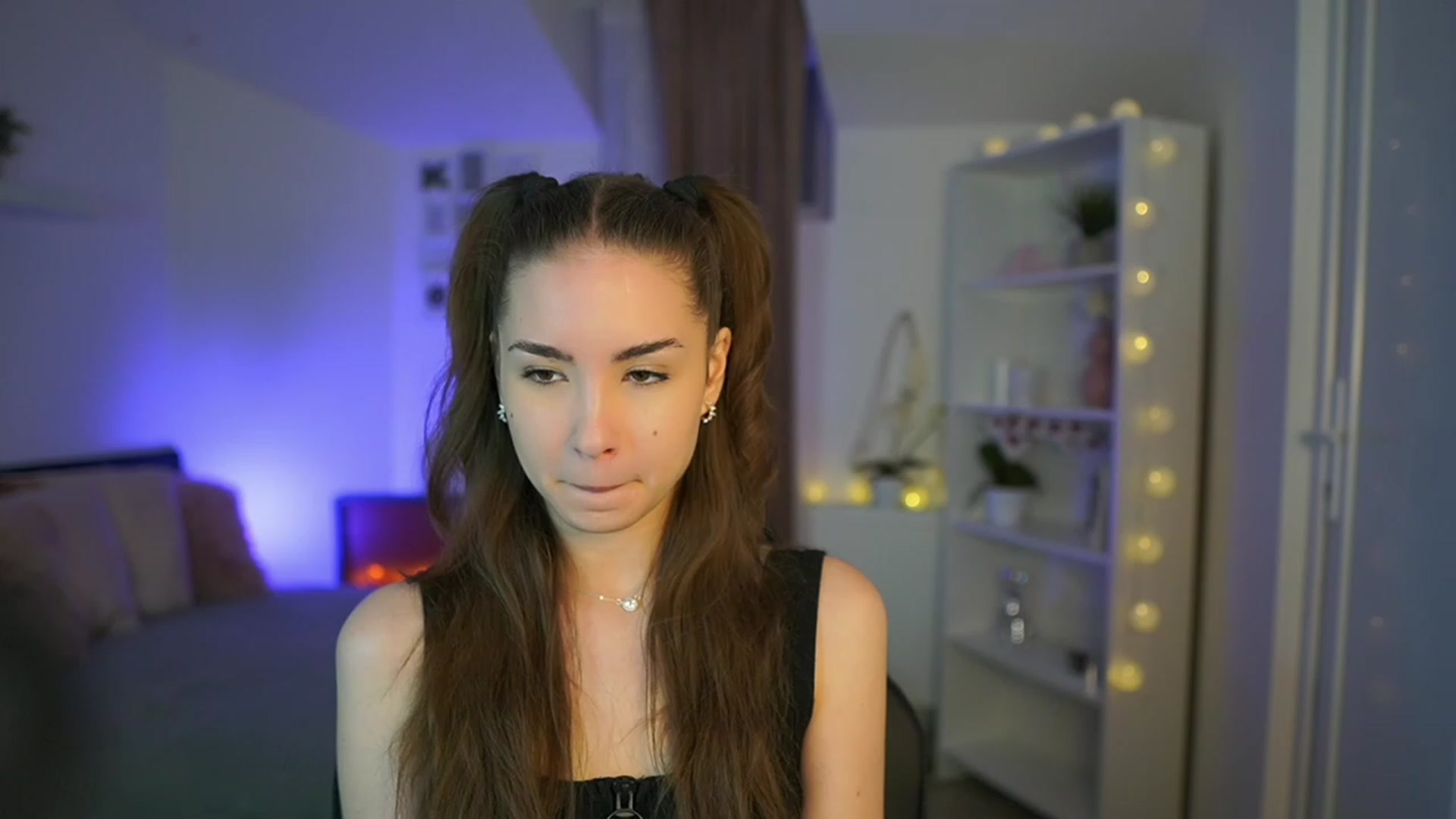 Gallery image thumbnail from Shy_jane's myfreecams stream on, 03/17/2023, 12:22 image 1 of 20