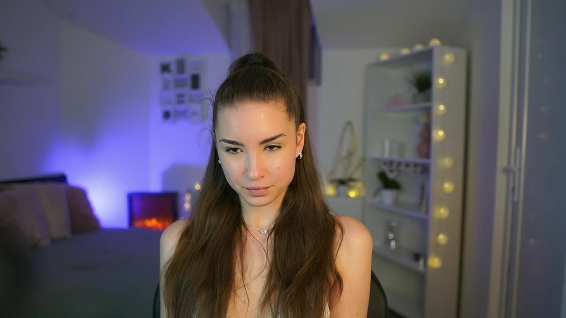 Gallery image thumbnail from Shy_jane's myfreecams stream on, 03/17/2023, 16:58 image 18 of 20