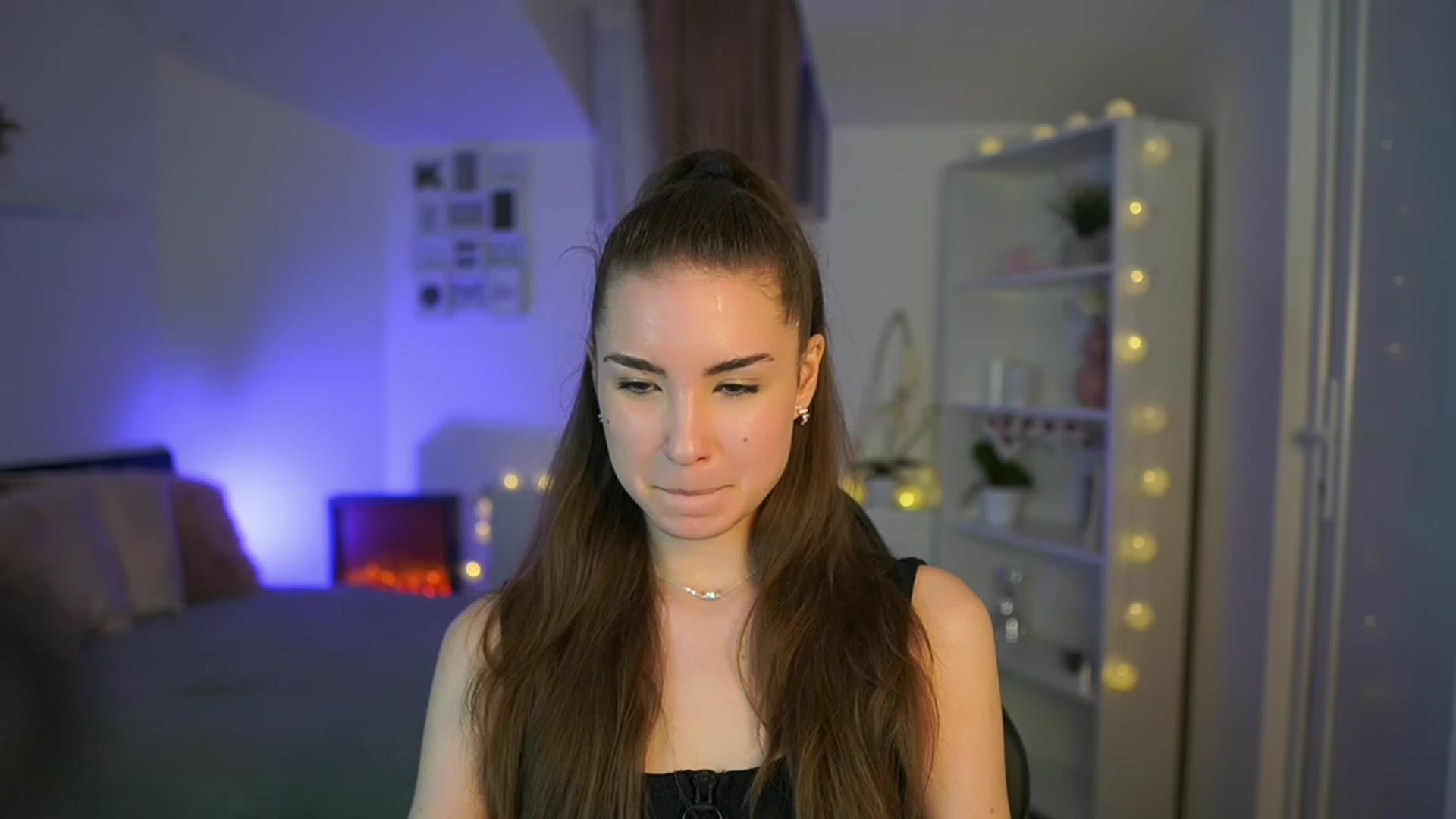 Gallery image thumbnail from Shy_jane's myfreecams stream on, 03/17/2023, 16:58 image 5 of 20